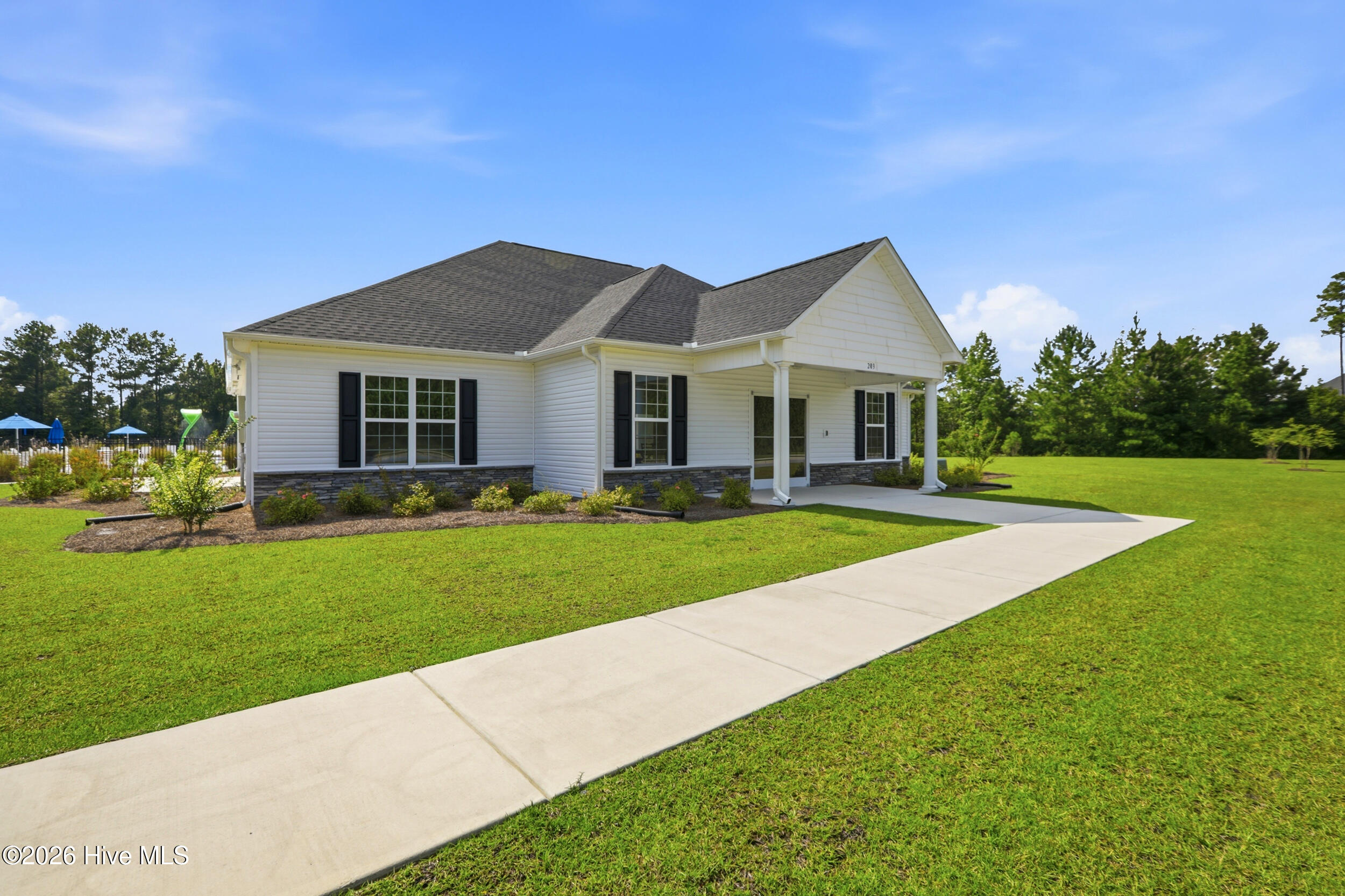 306 Wood House Drive Property Photo 4