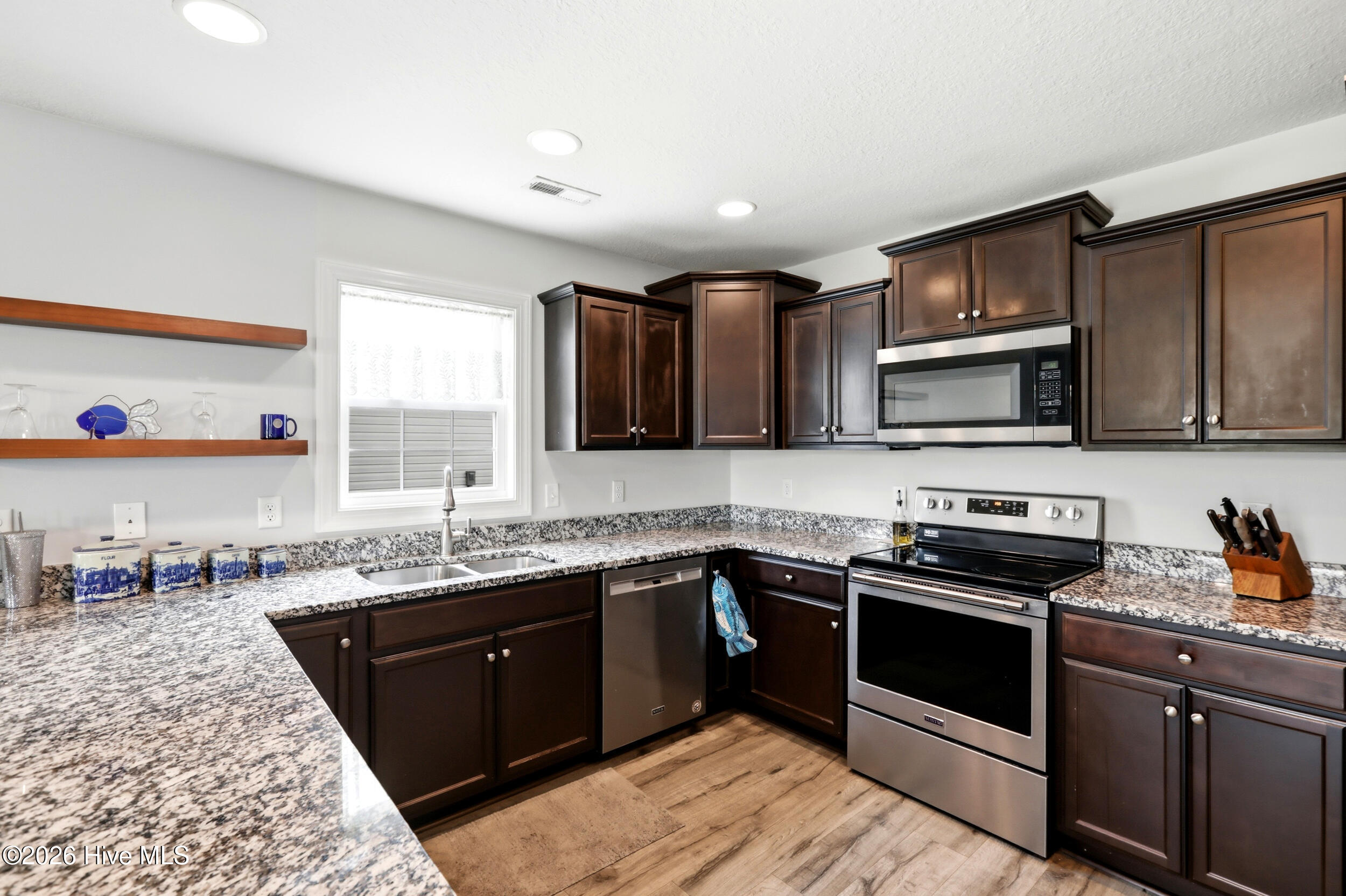 306 Wood House Drive Property Photo 17