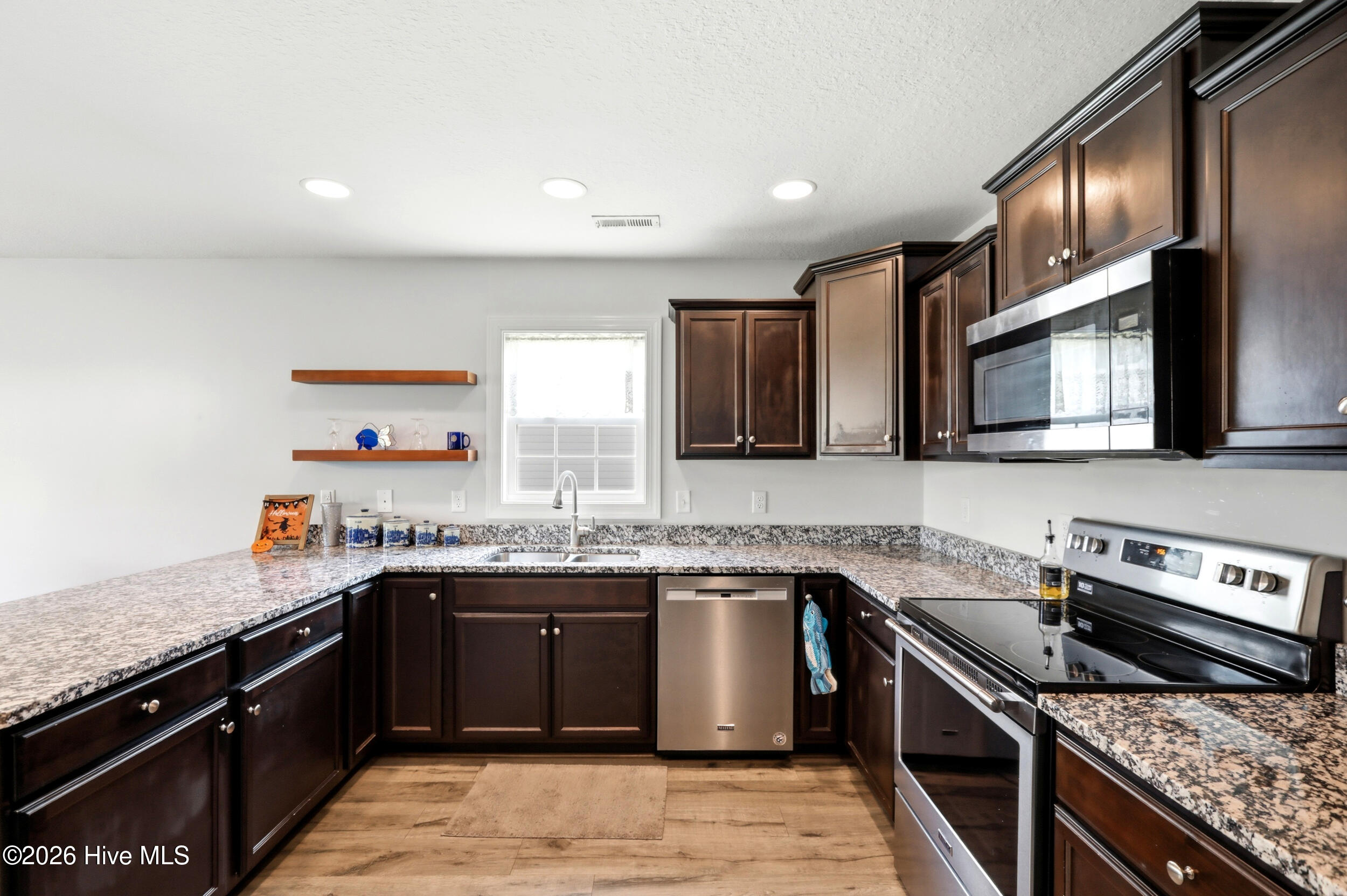 306 Wood House Drive Property Photo 18