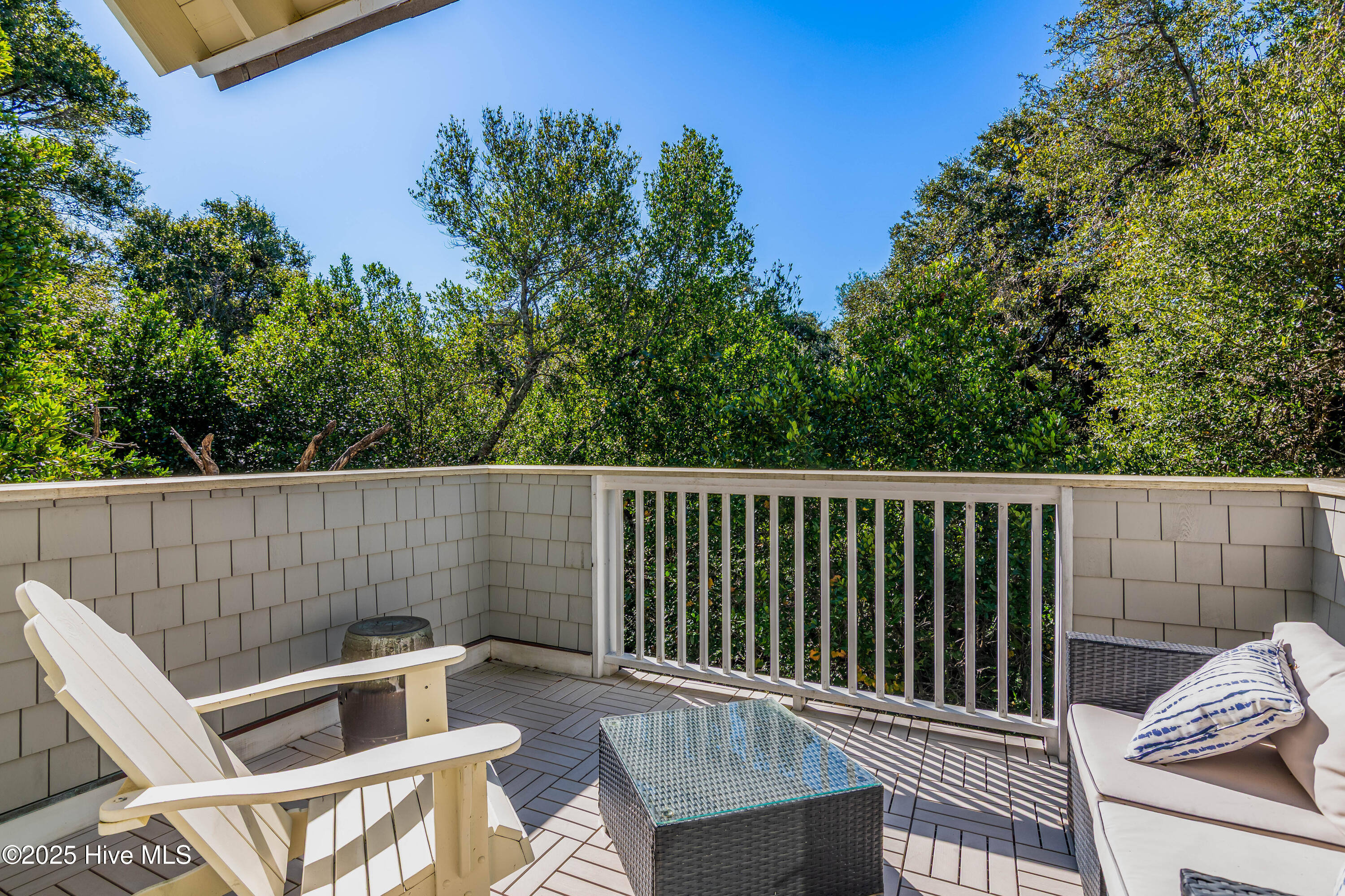 6 Keypost Court Property Photo 55