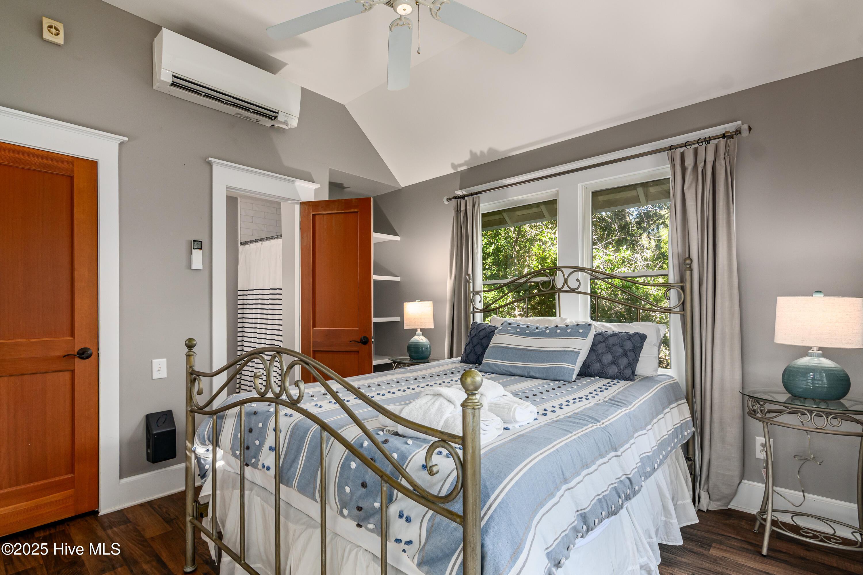 6 Keypost Court Property Photo 59