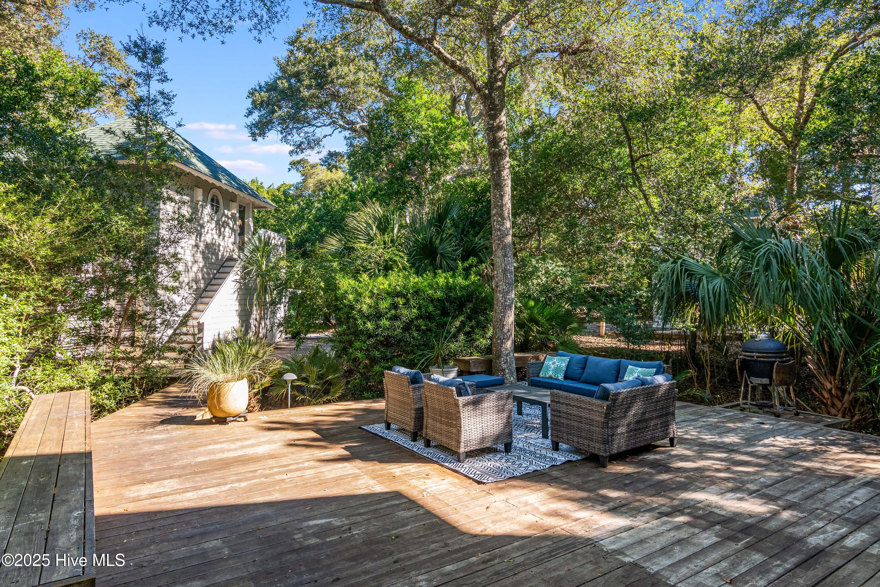 6 Keypost Court Property Photo 64