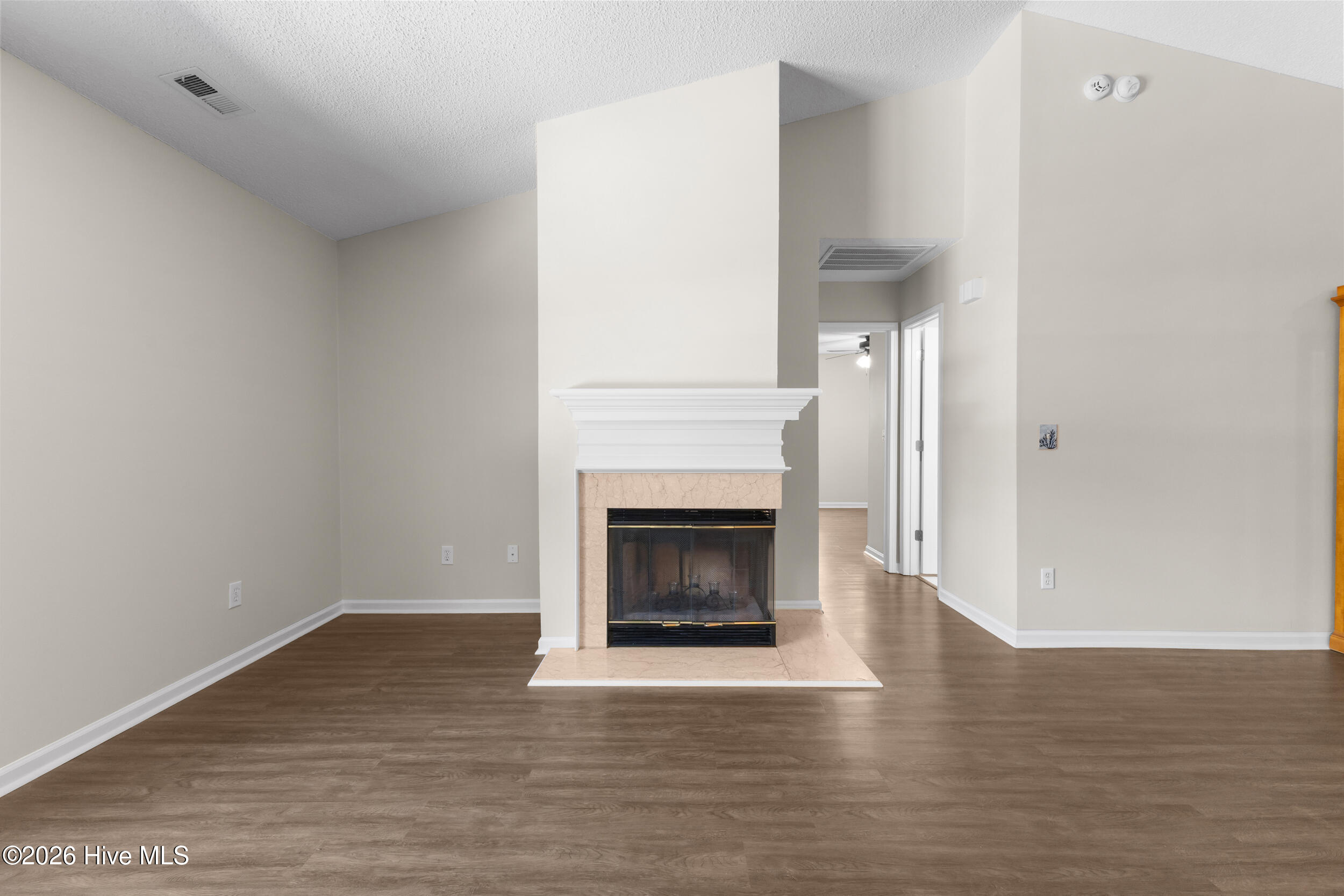 1024 Winterberry Circle Property Photo 5