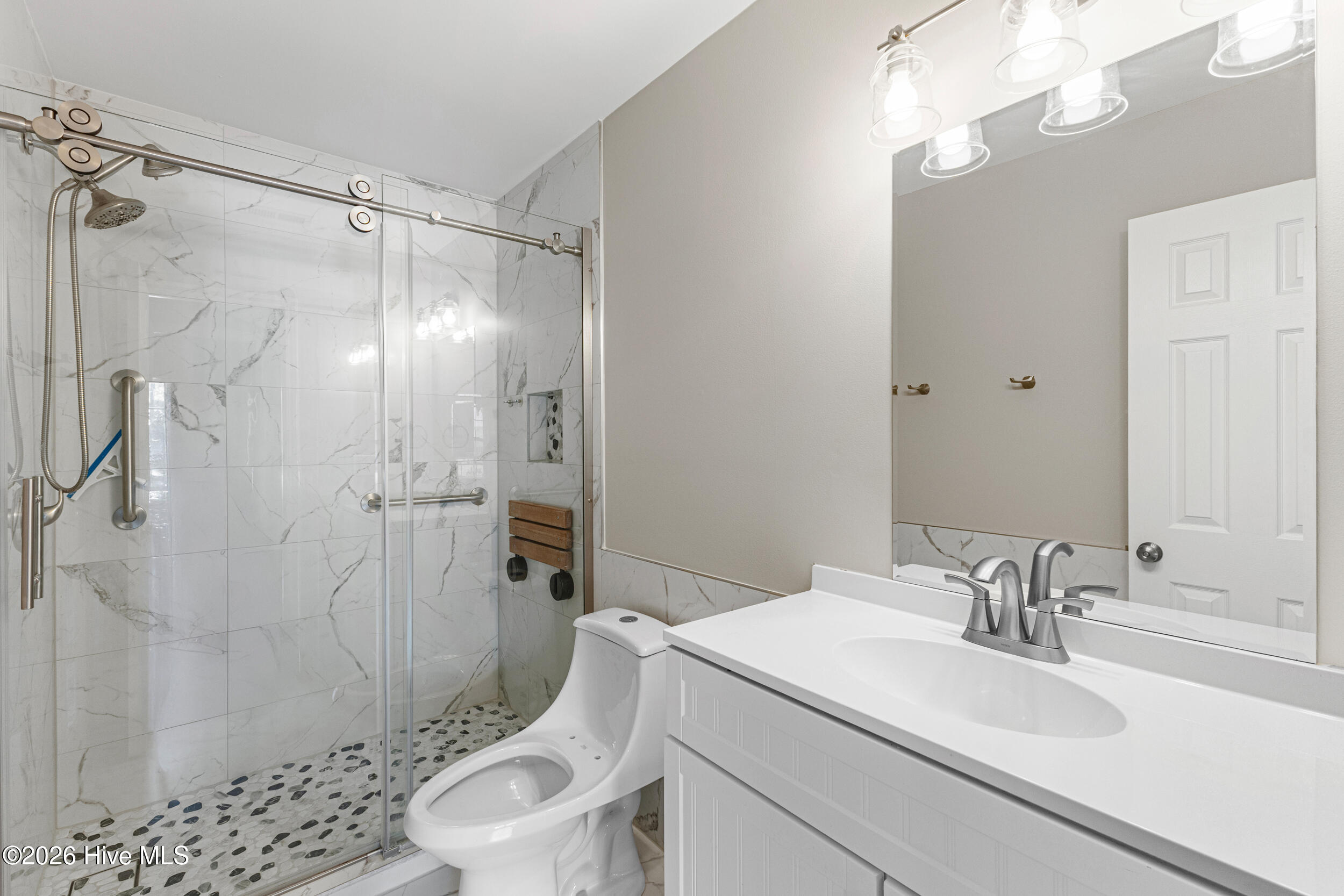 1024 Winterberry Circle Property Photo 12