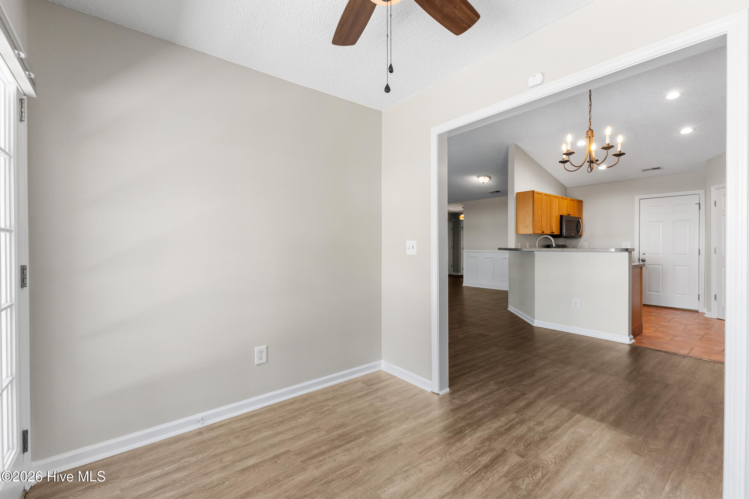 1024 Winterberry Circle Property Photo 18