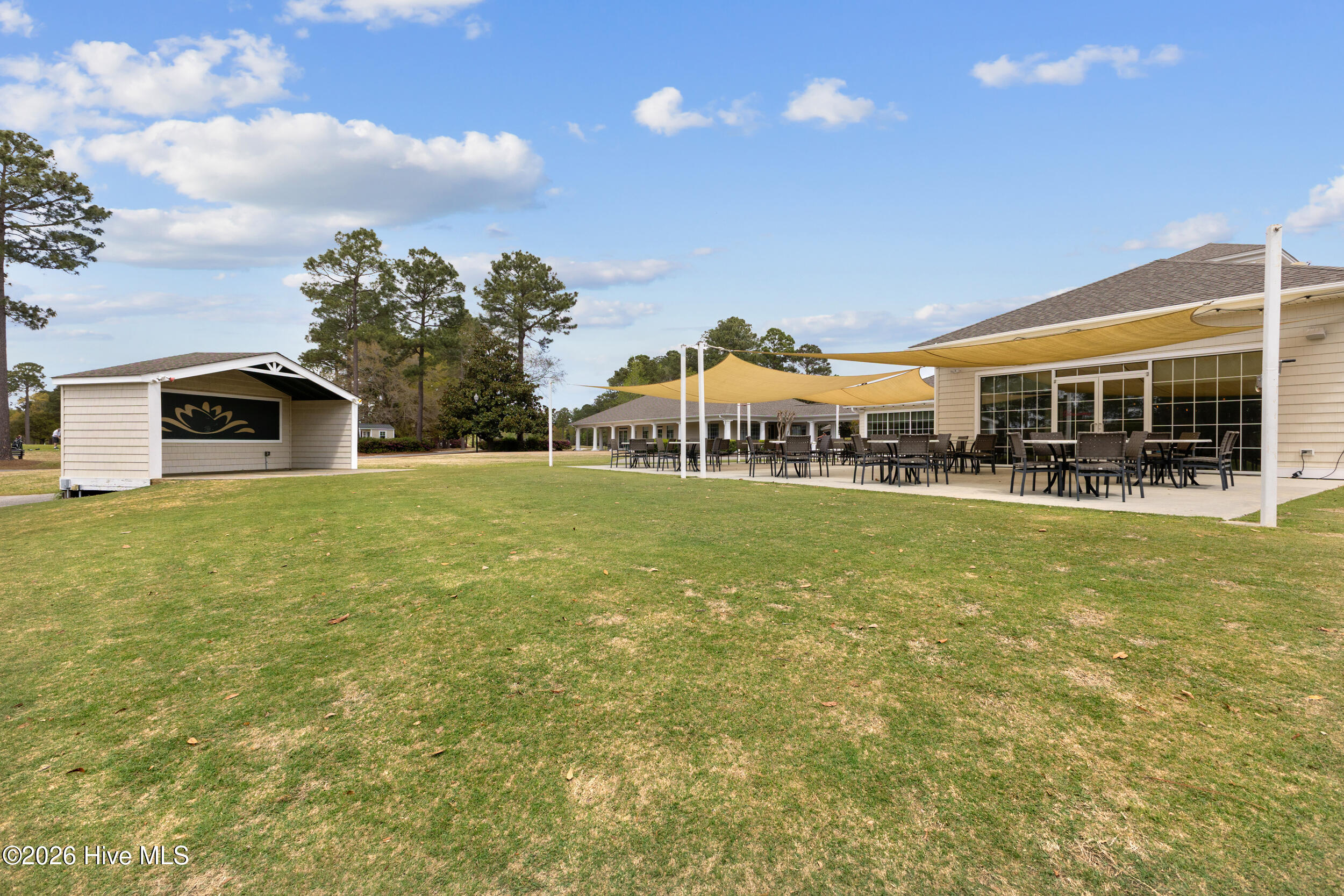 1024 Winterberry Circle Property Photo 35