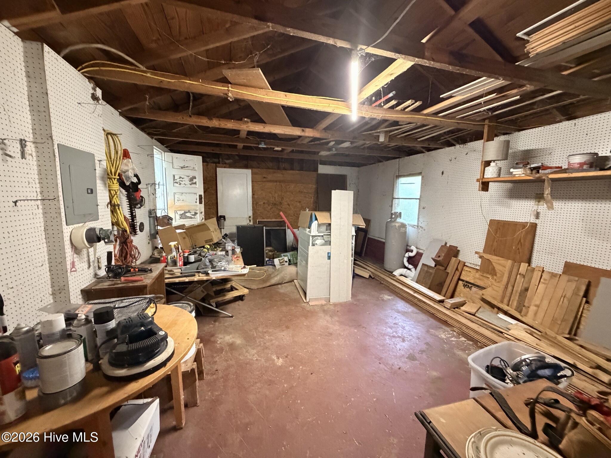 176 White Oak Street Property Photo 9