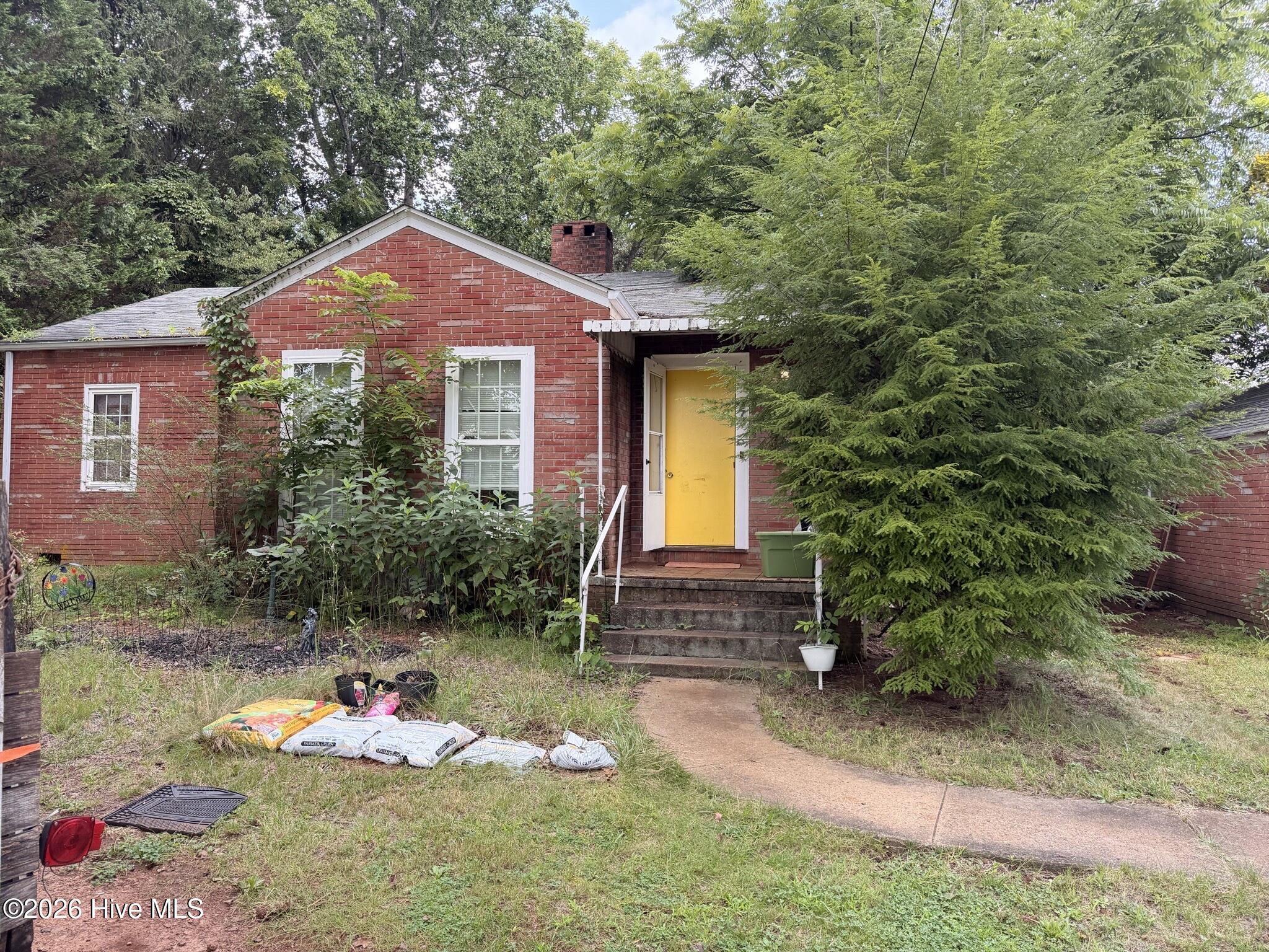 176 White Oak Street Property Photo 10