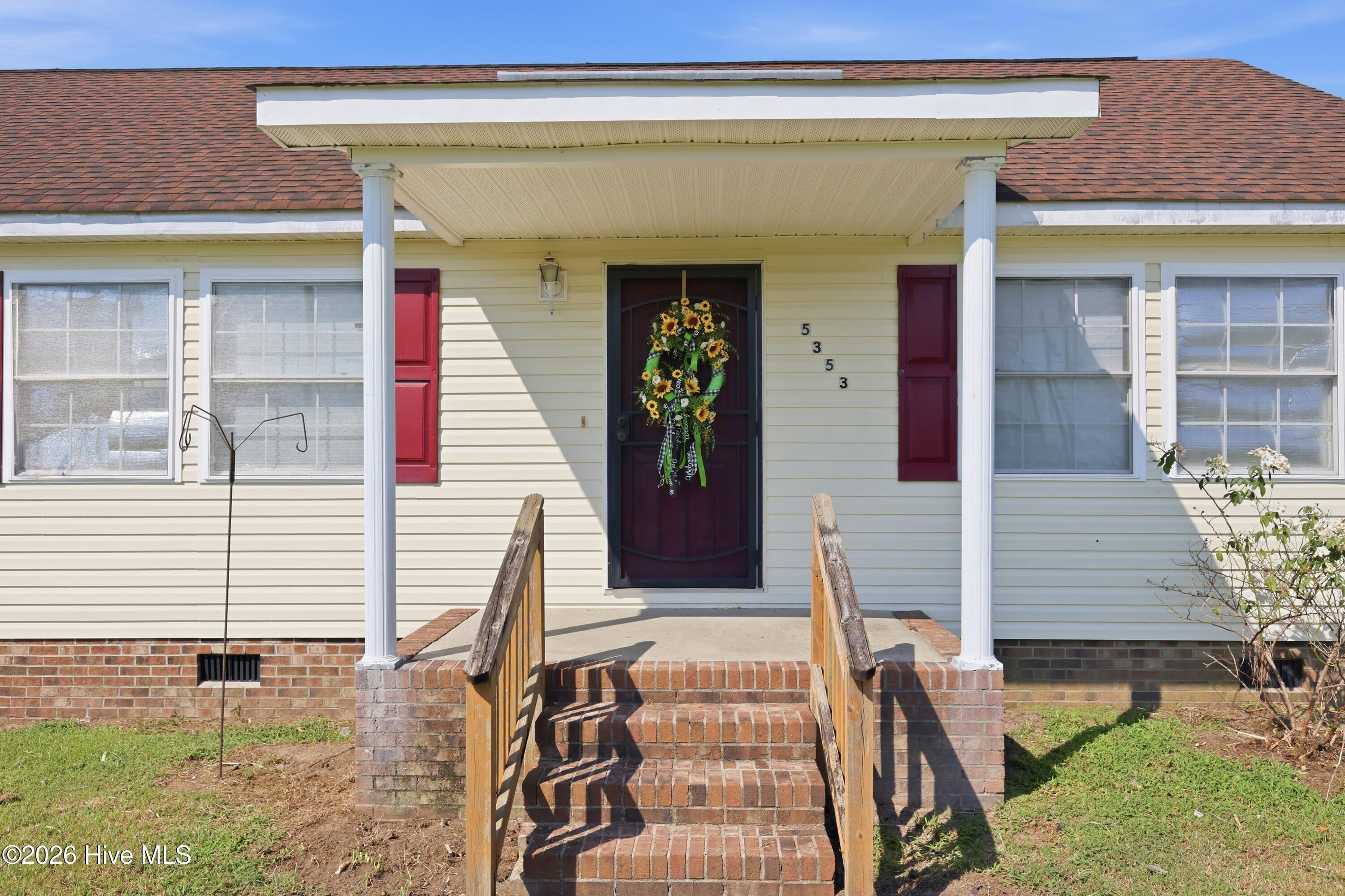 5353 Shannon Road Property Photo 4