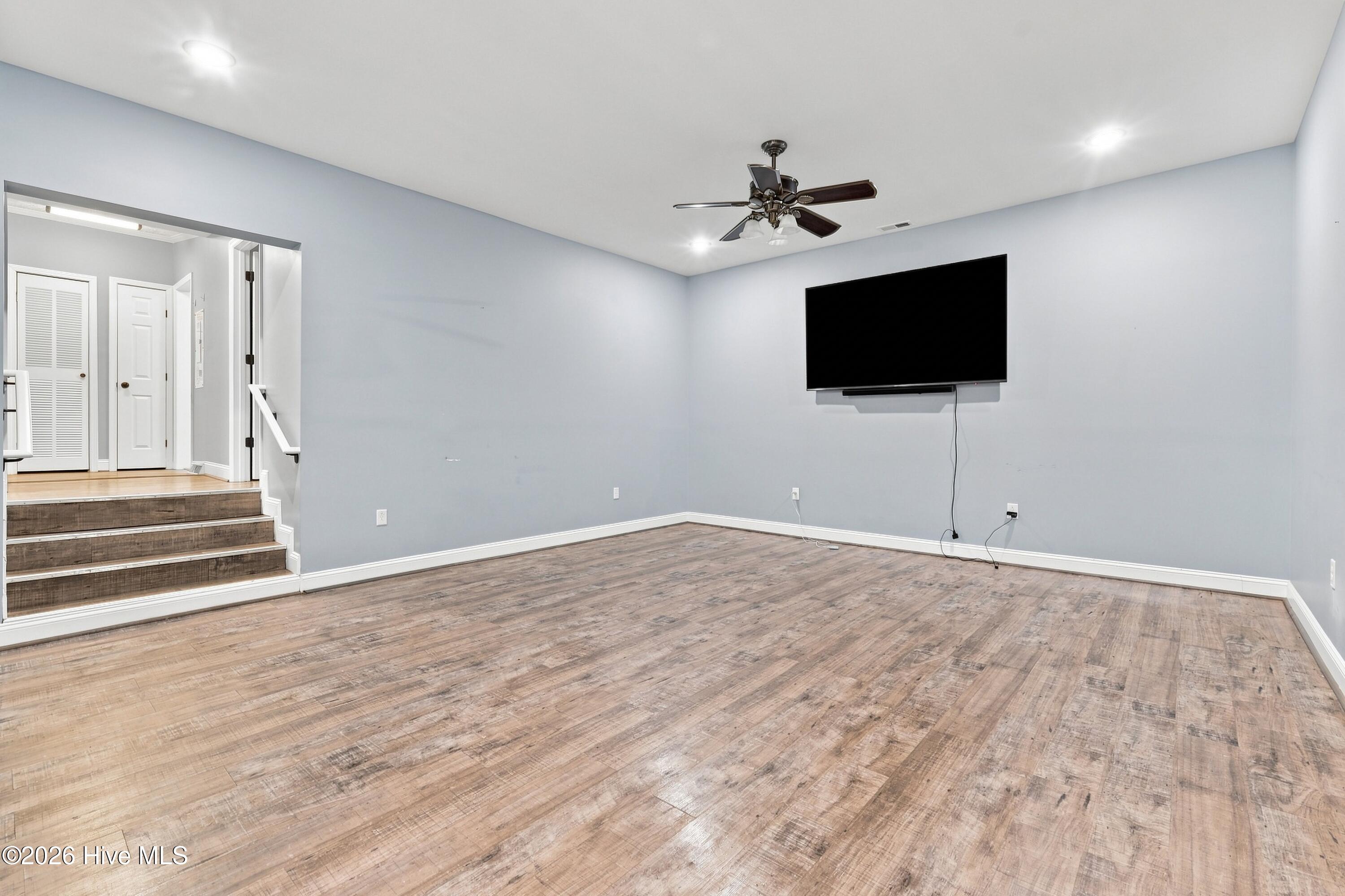 5353 Shannon Road Property Photo 7