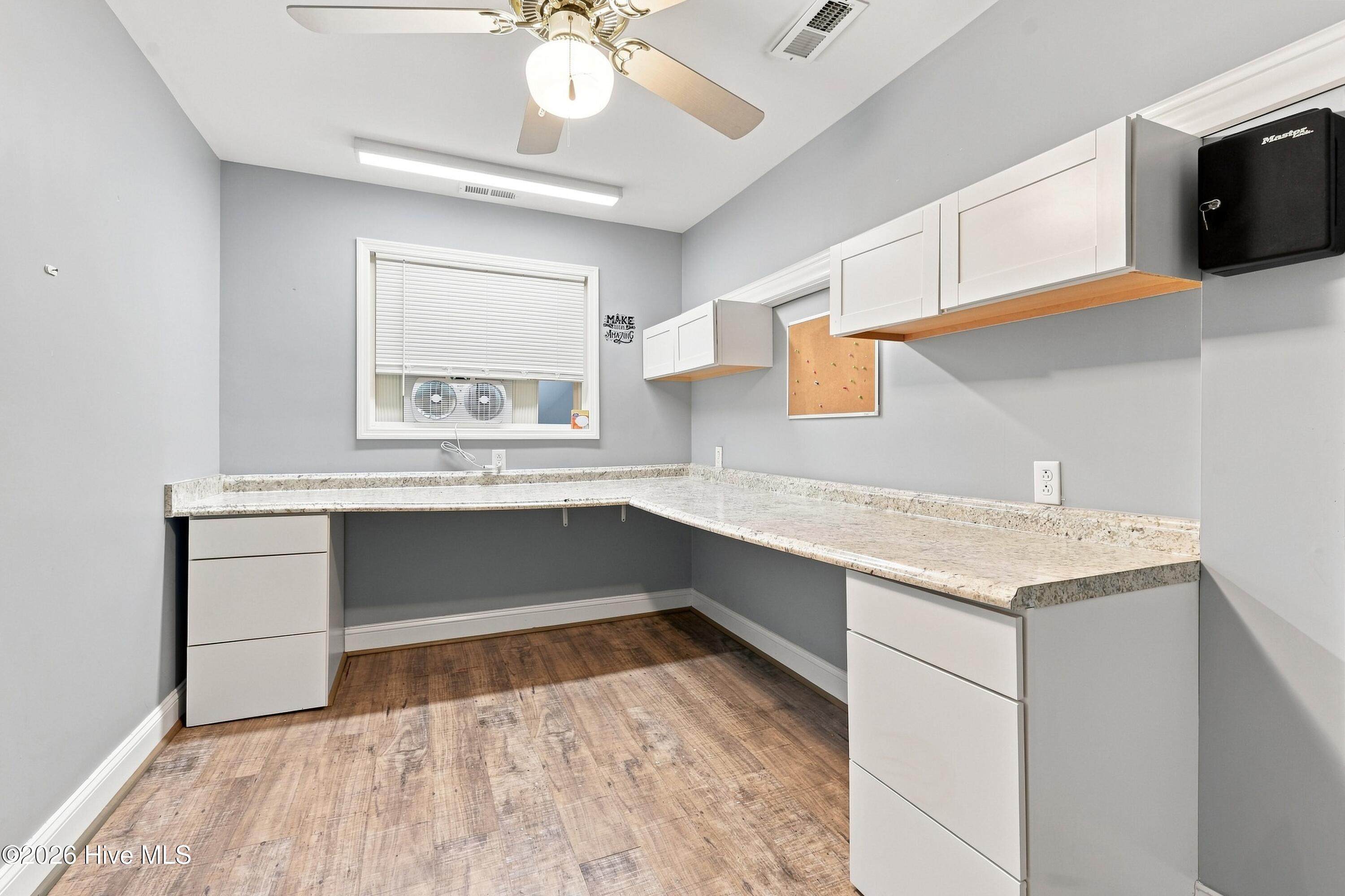 5353 Shannon Road Property Photo 9