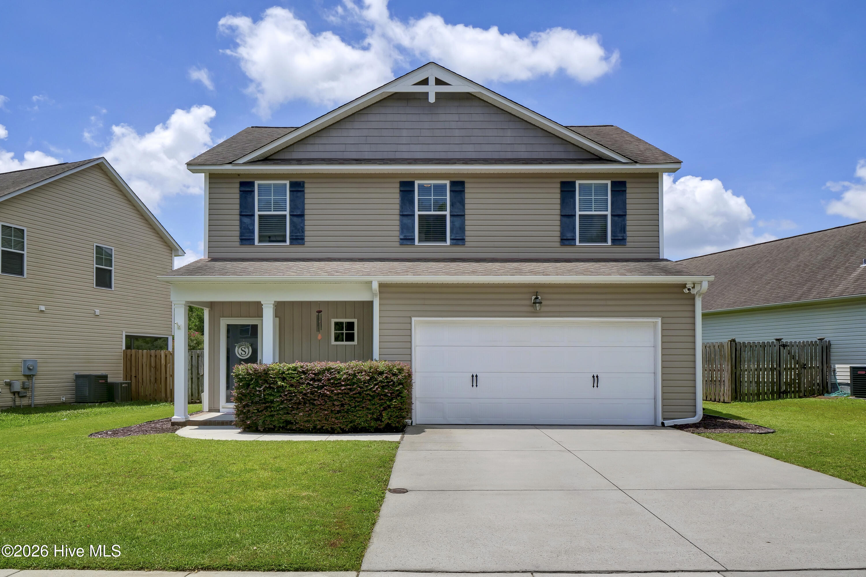 1528 Stones Edge Loop Property Photo 1