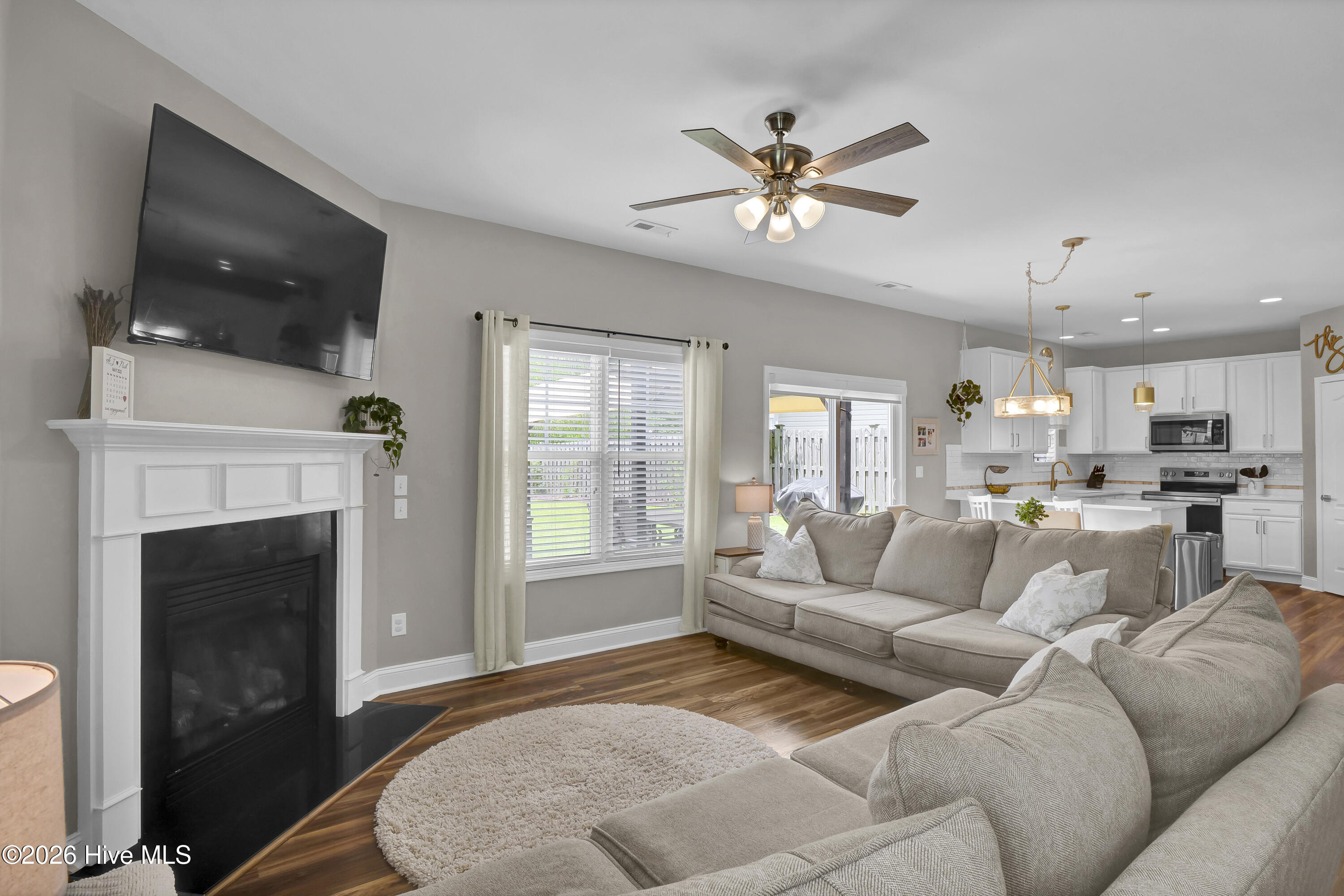 1528 Stones Edge Loop Property Photo 6