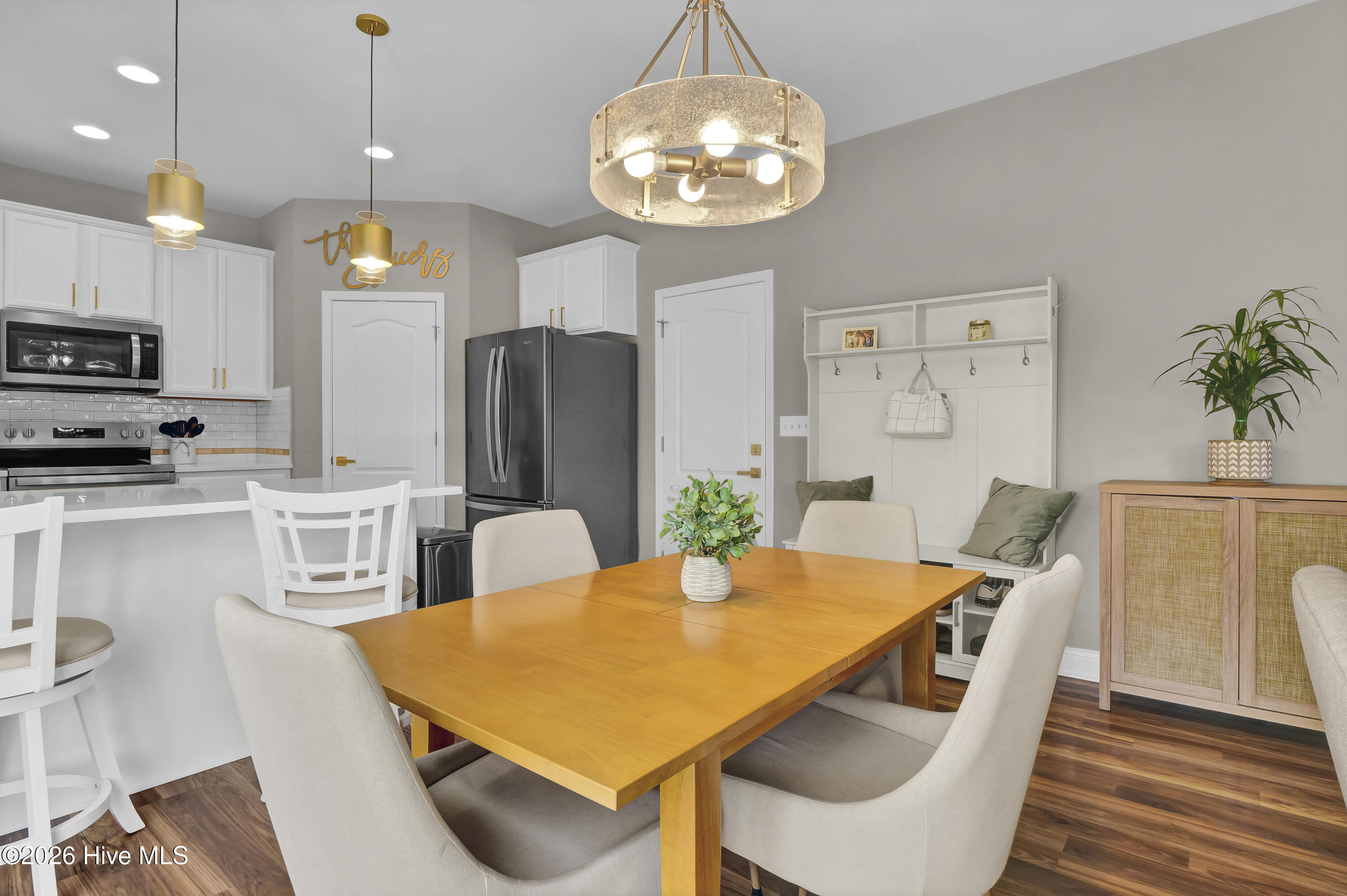 1528 Stones Edge Loop Property Photo 9