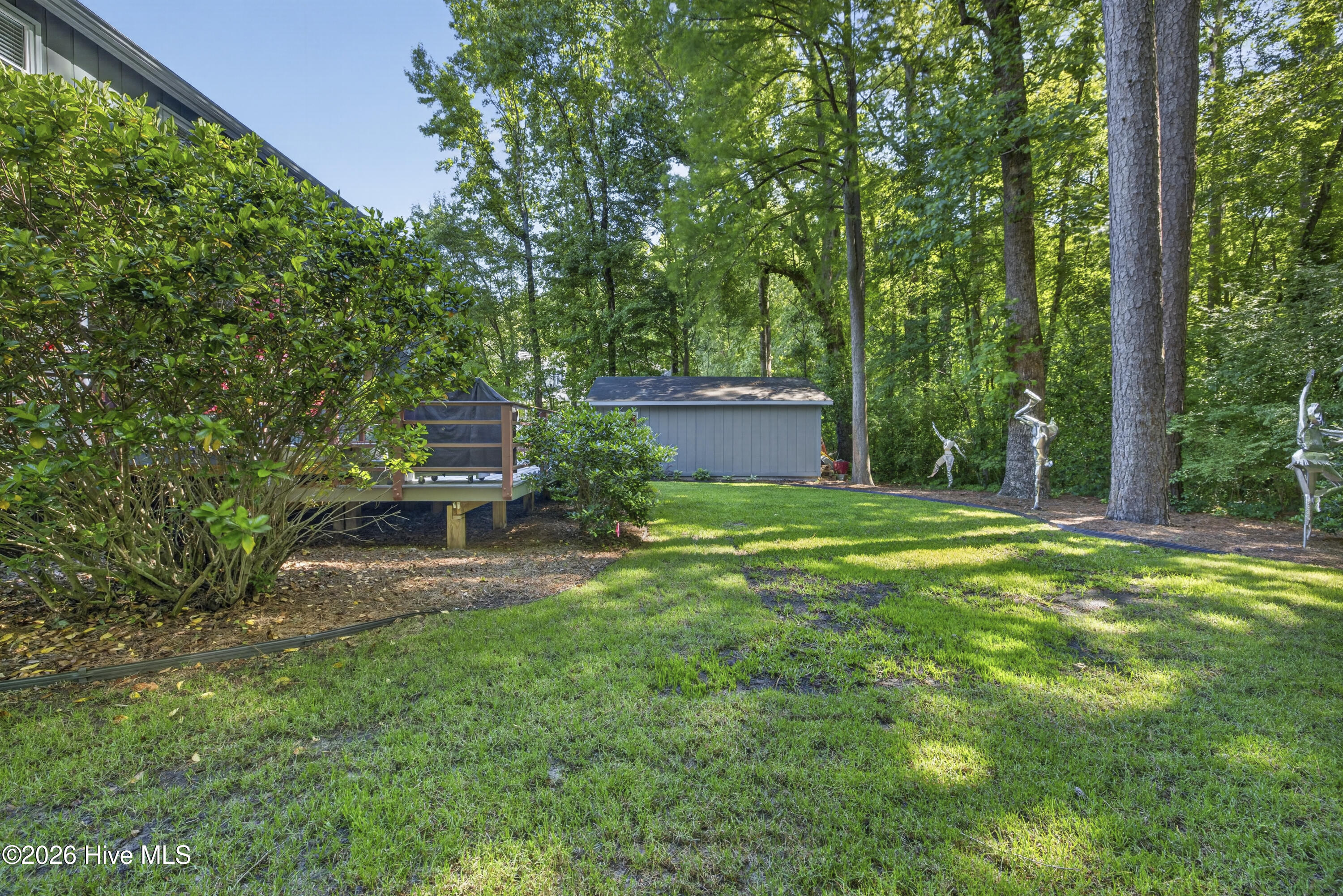 305 Embassy Circle Property Photo 14