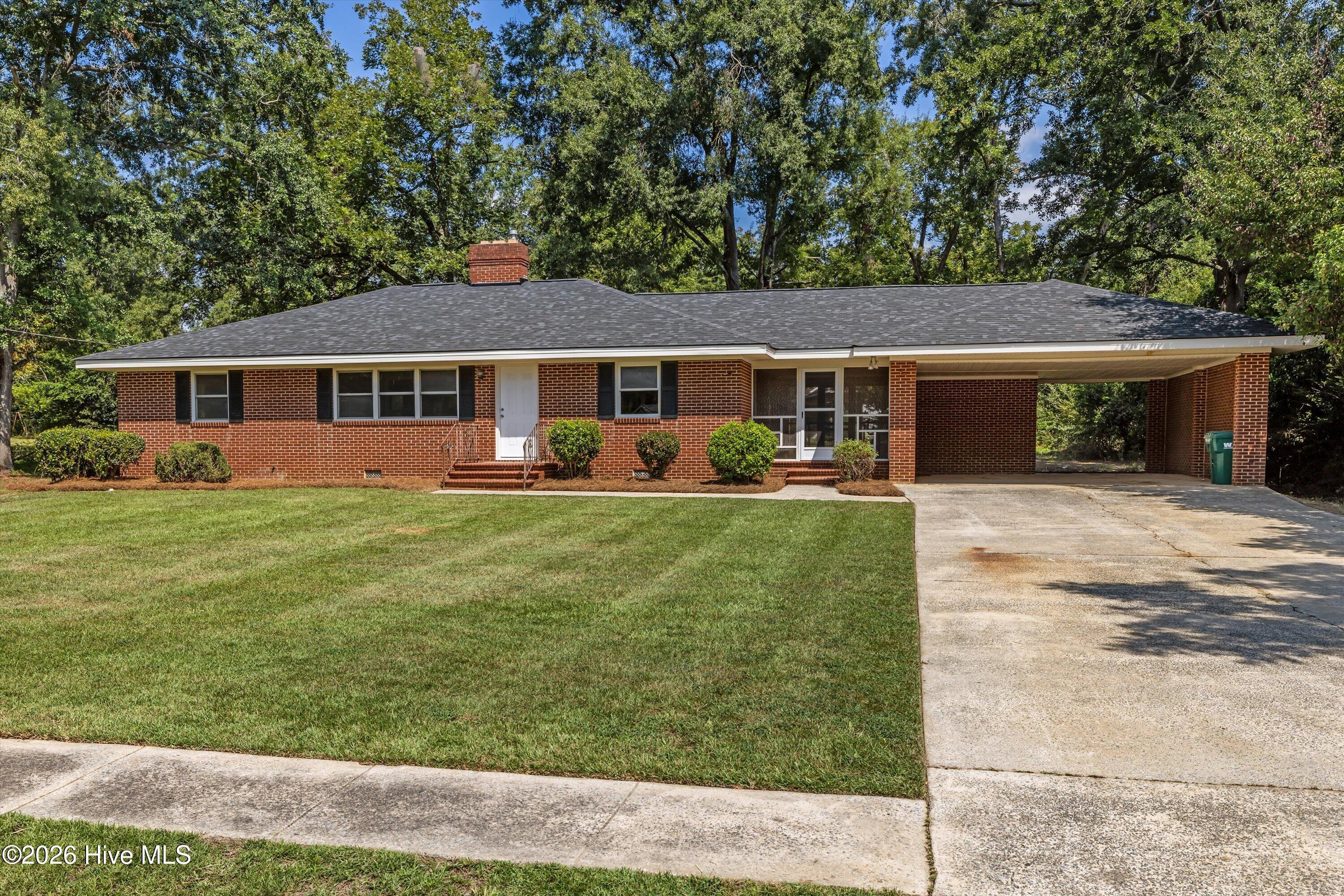 121 Johnson Street Property Photo 4