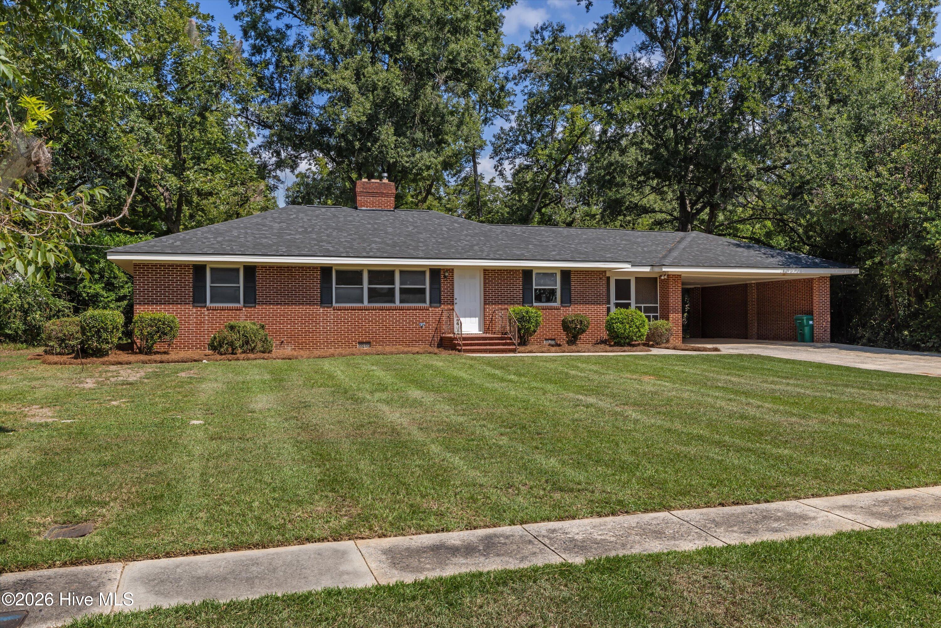 121 Johnson Street Property Photo 6