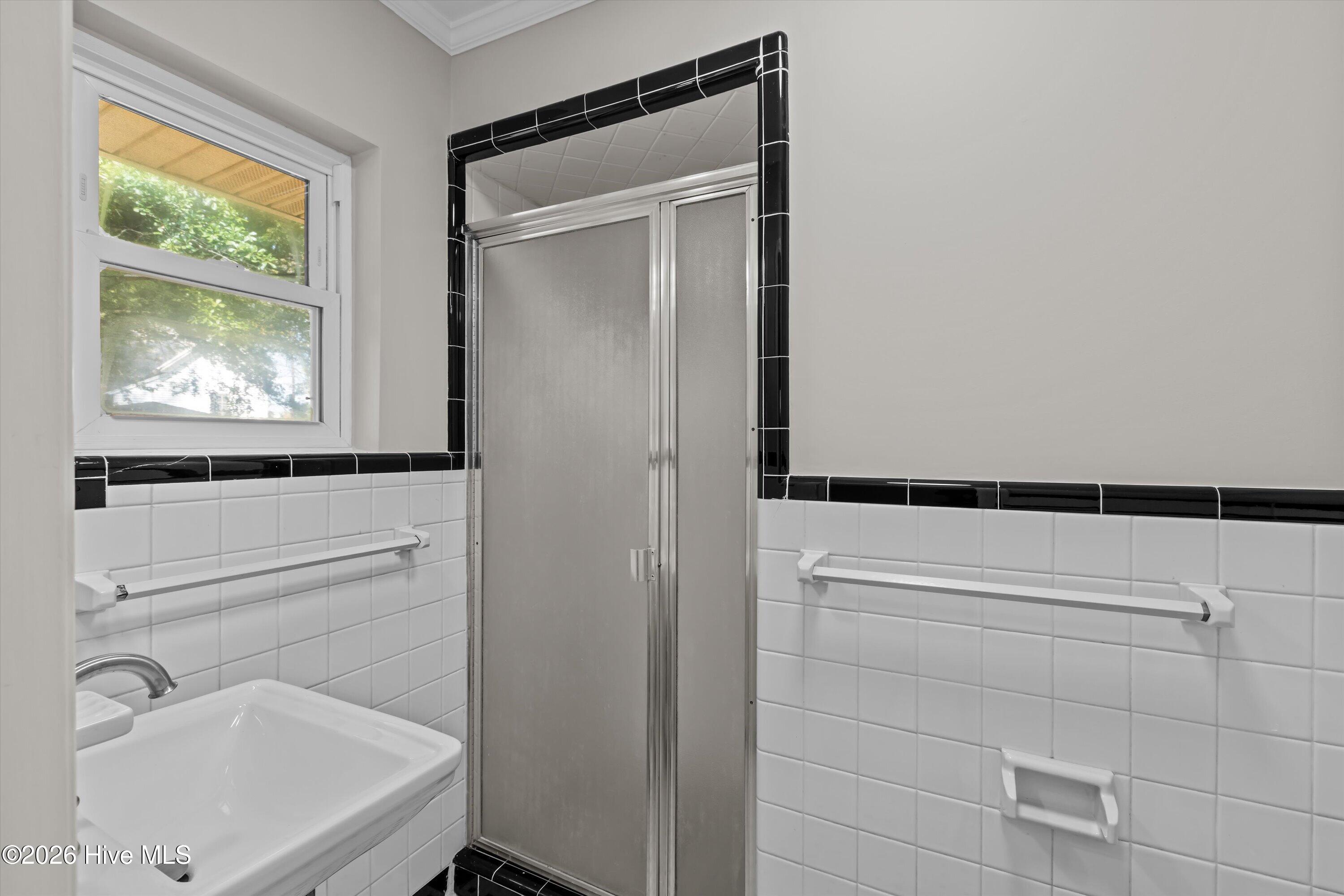 121 Johnson Street Property Photo 11