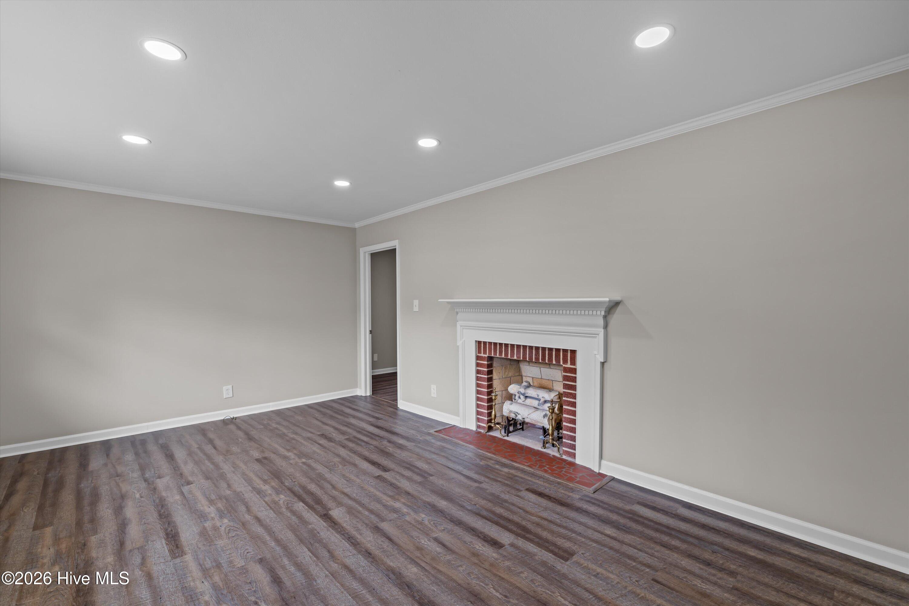 121 Johnson Street Property Photo 13