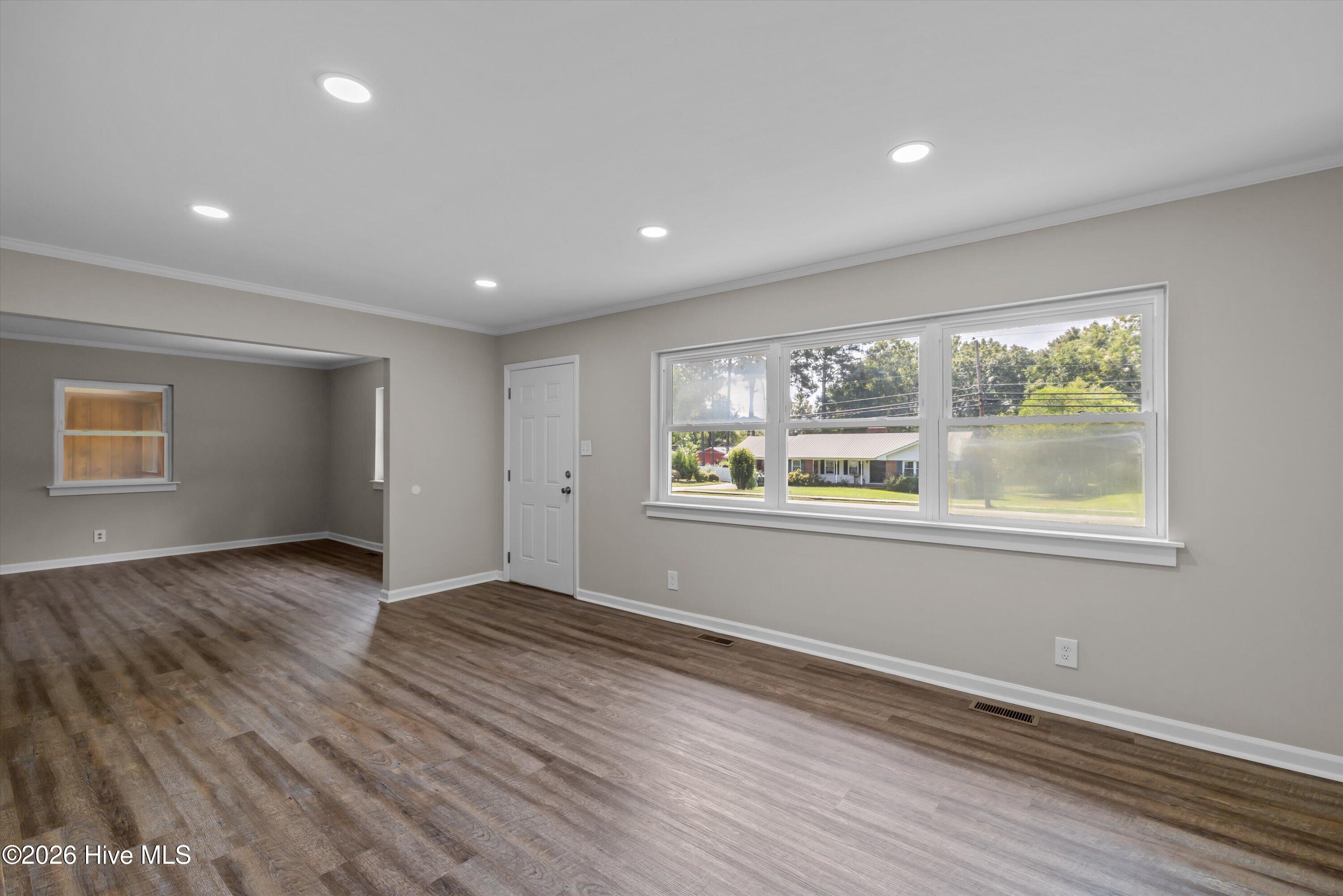 121 Johnson Street Property Photo 14