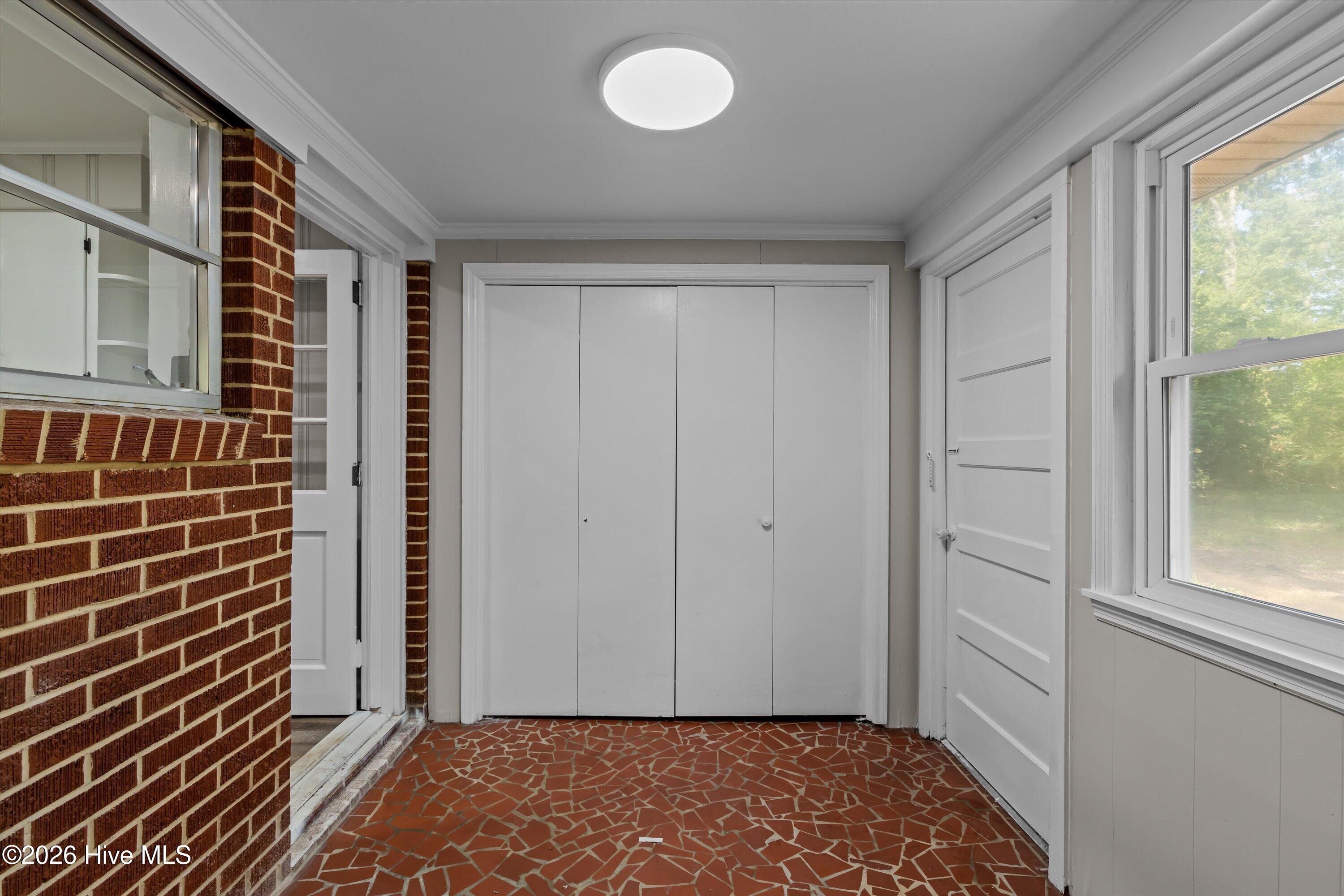 121 Johnson Street Property Photo 30