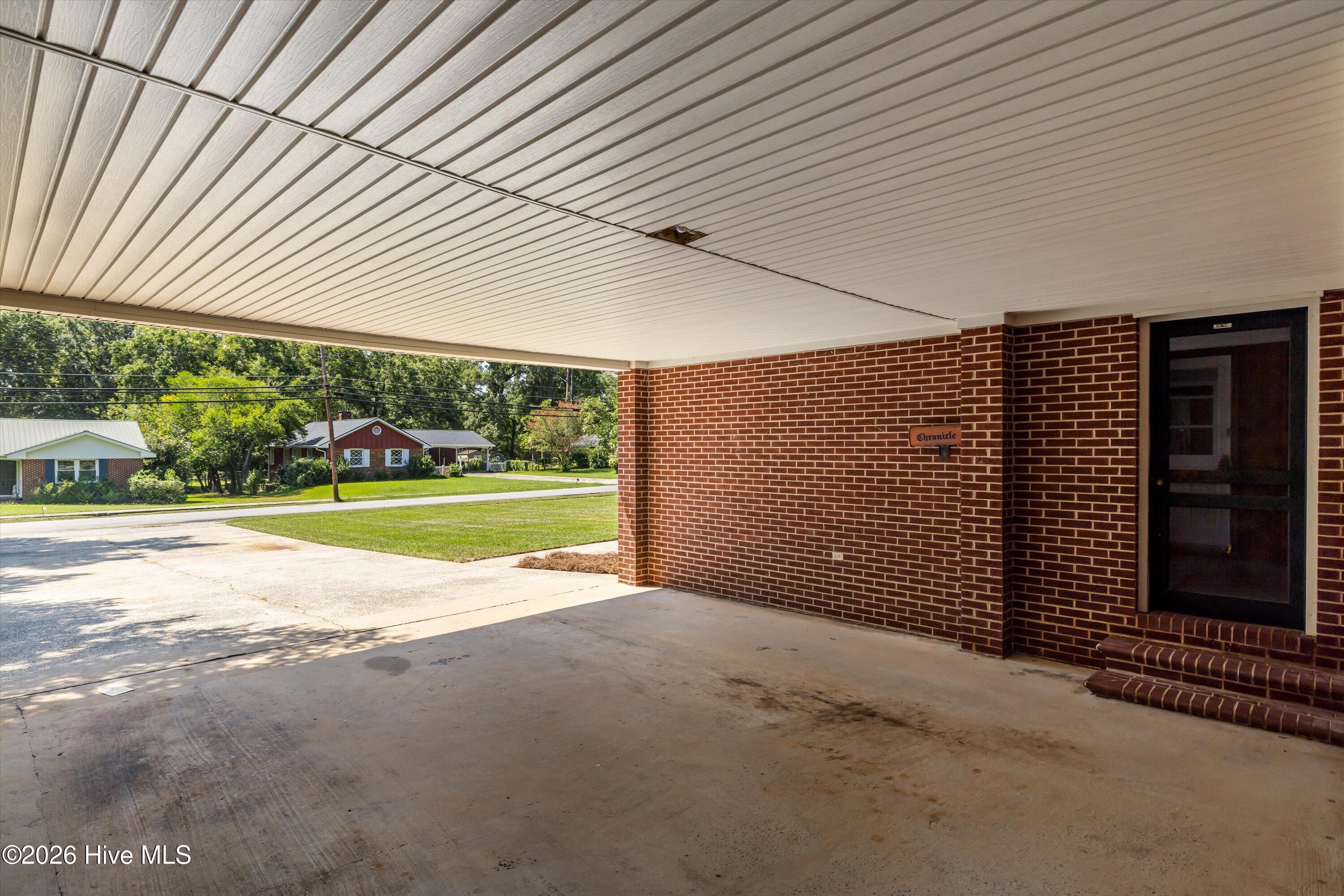 121 Johnson Street Property Photo 35