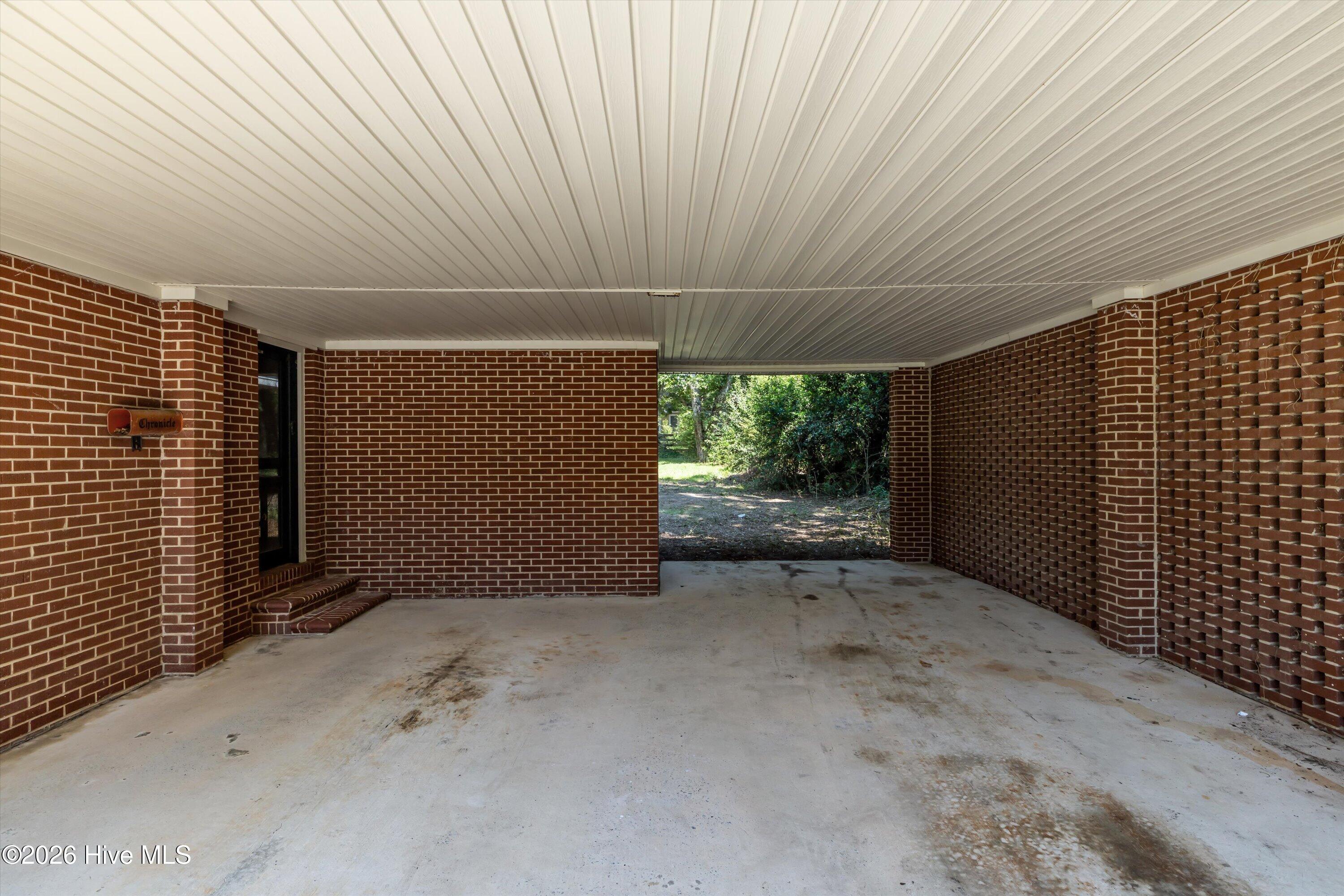 121 Johnson Street Property Photo 36