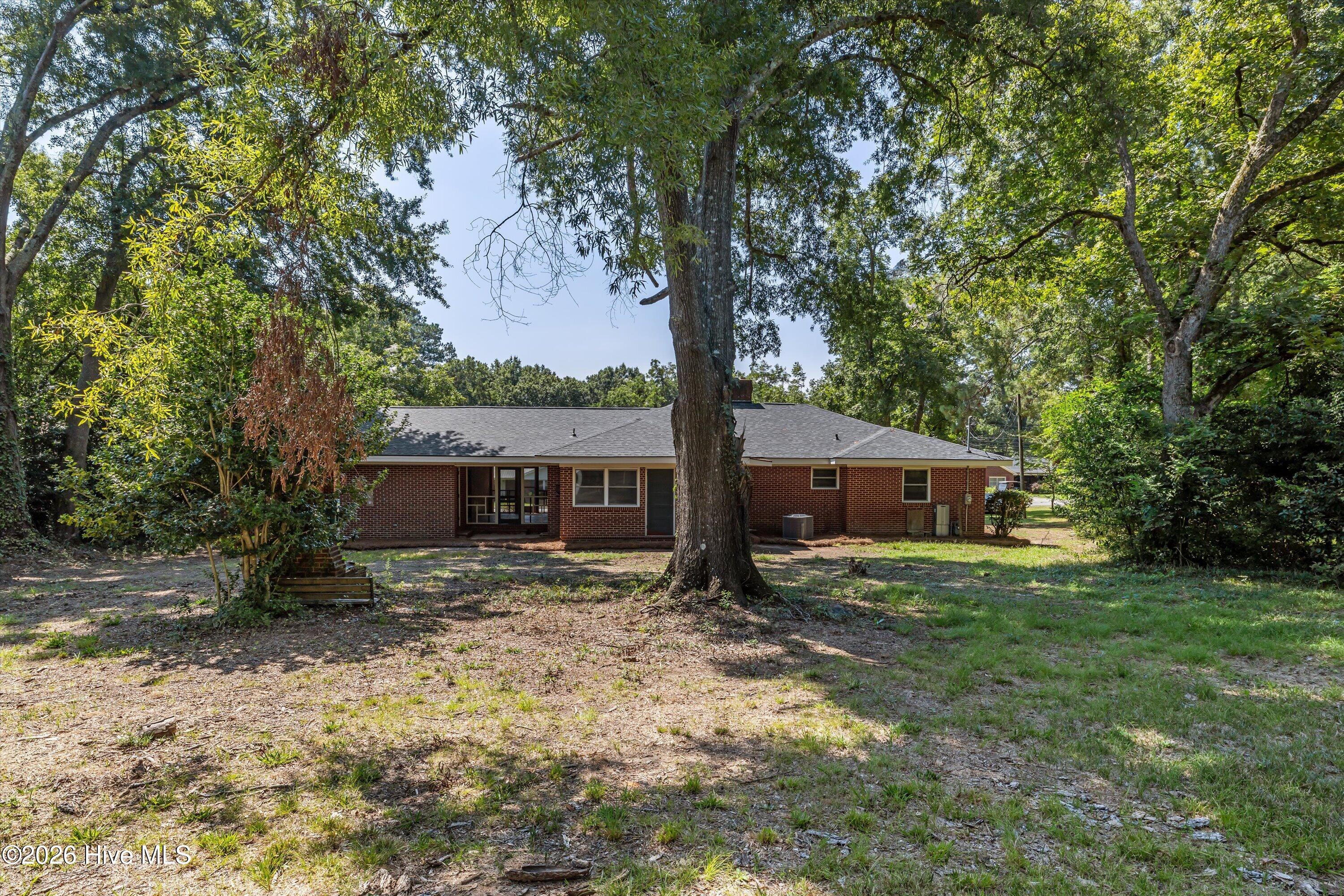 121 Johnson Street Property Photo 40