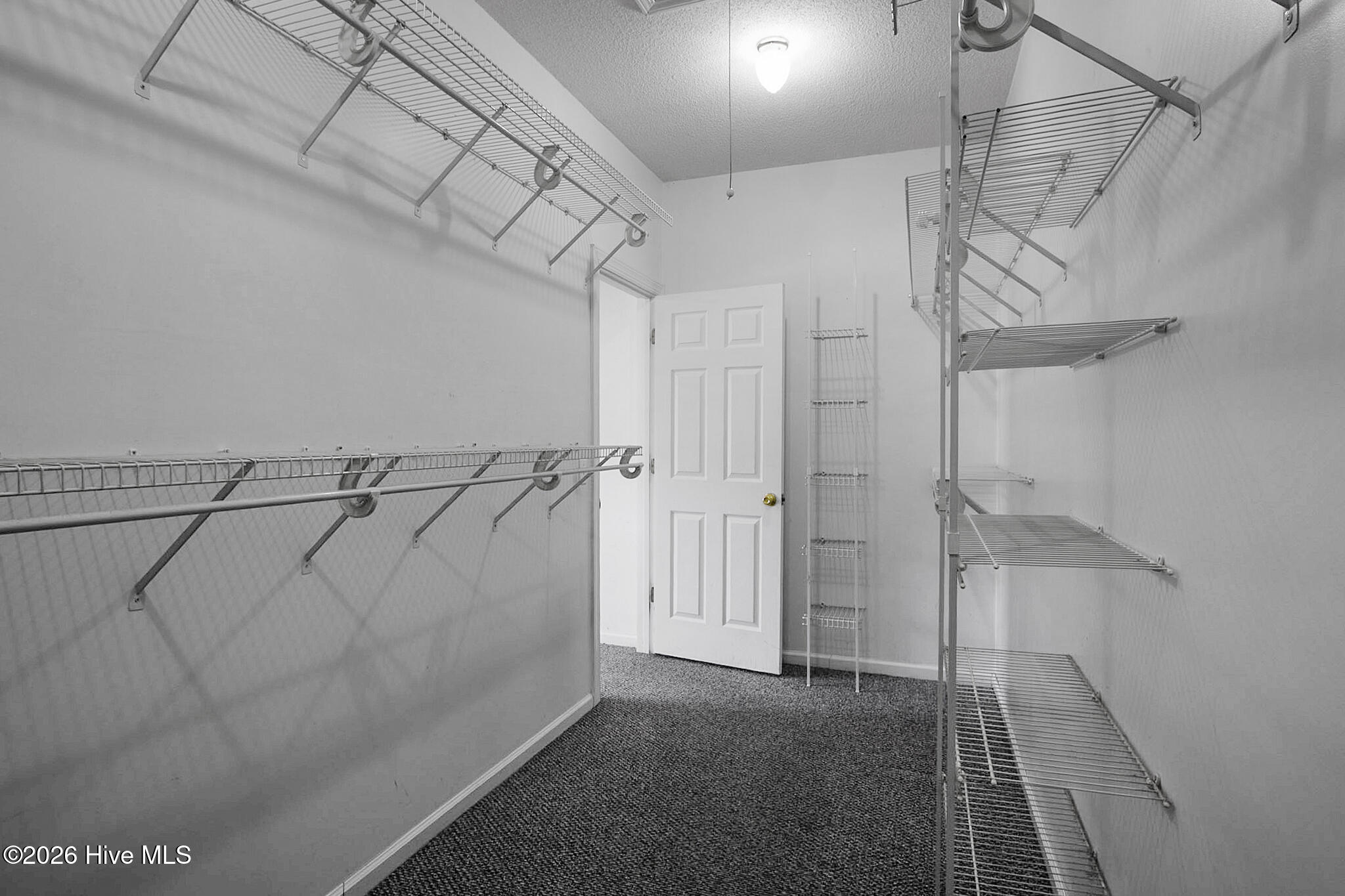 2026 Longview Drive Property Photo 8