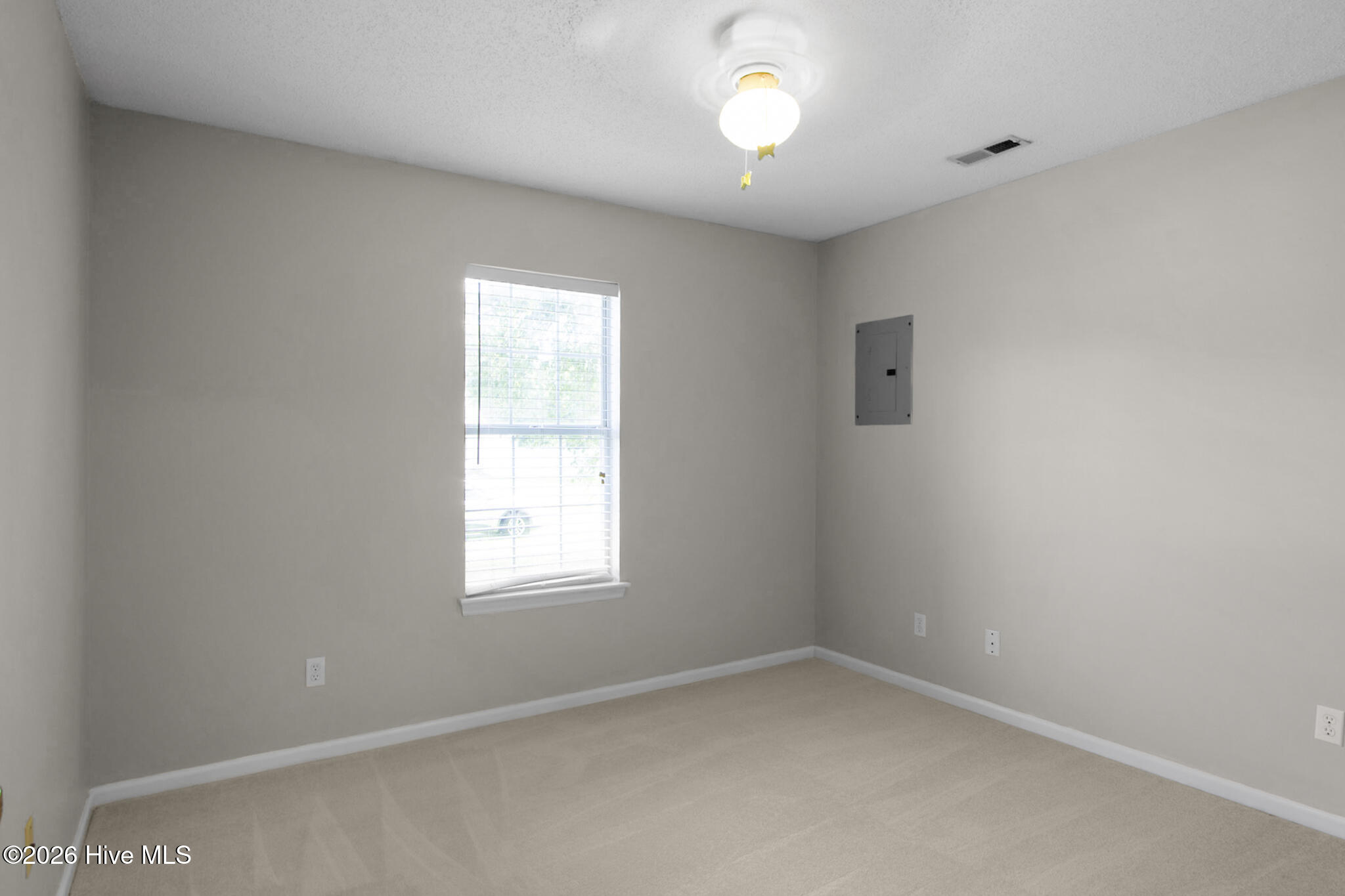 2026 Longview Drive Property Photo 17