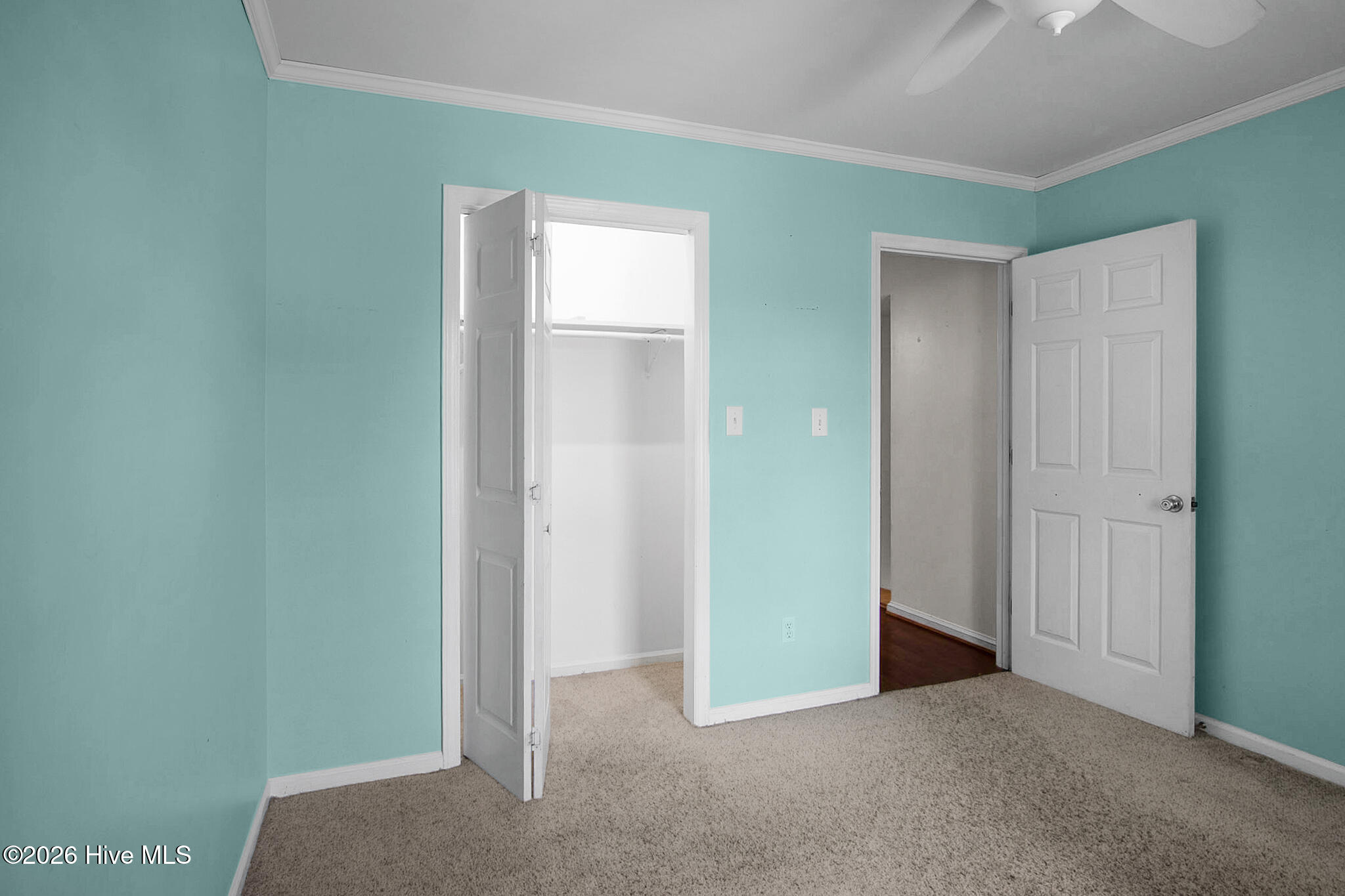 2026 Longview Drive Property Photo 24