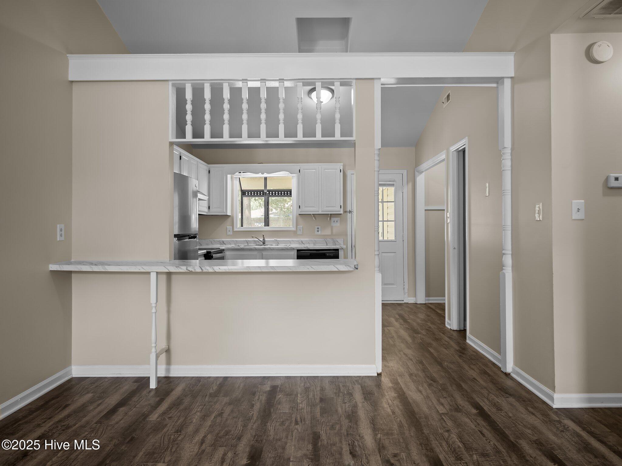323 W Frances Street Property Photo 4