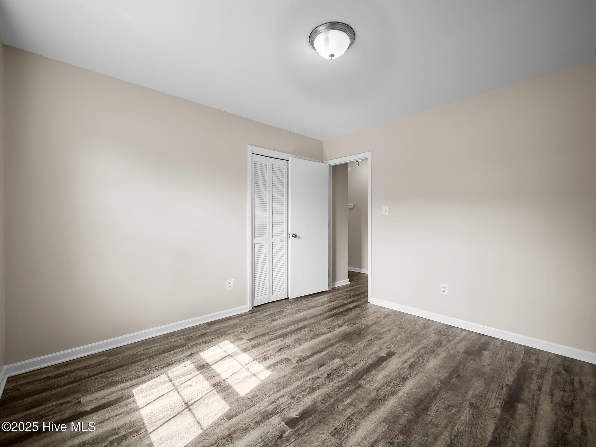 323 W Frances Street Property Photo 12