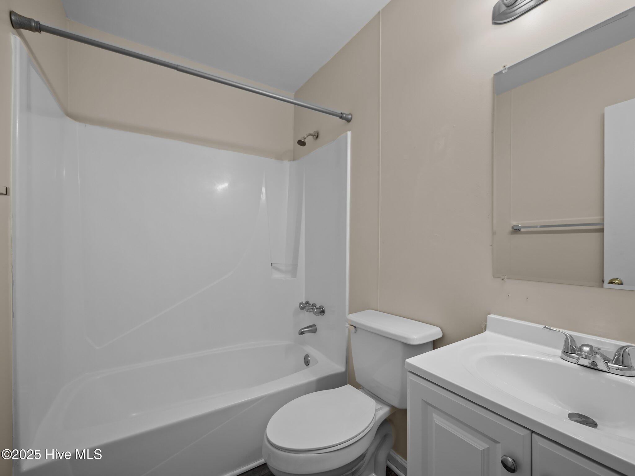 323 W Frances Street Property Photo 13