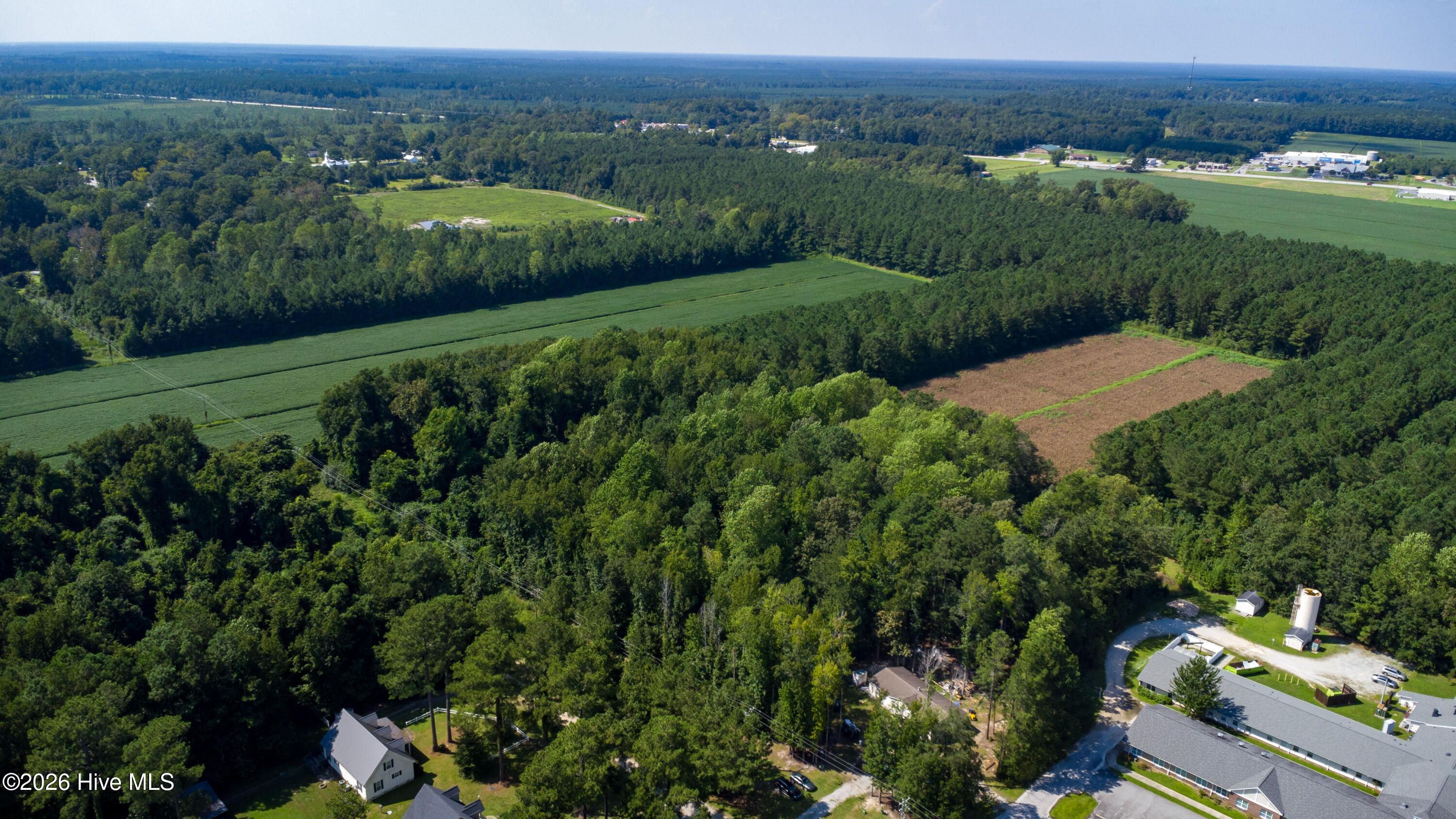 100 Magnolia Way Property Photo 6