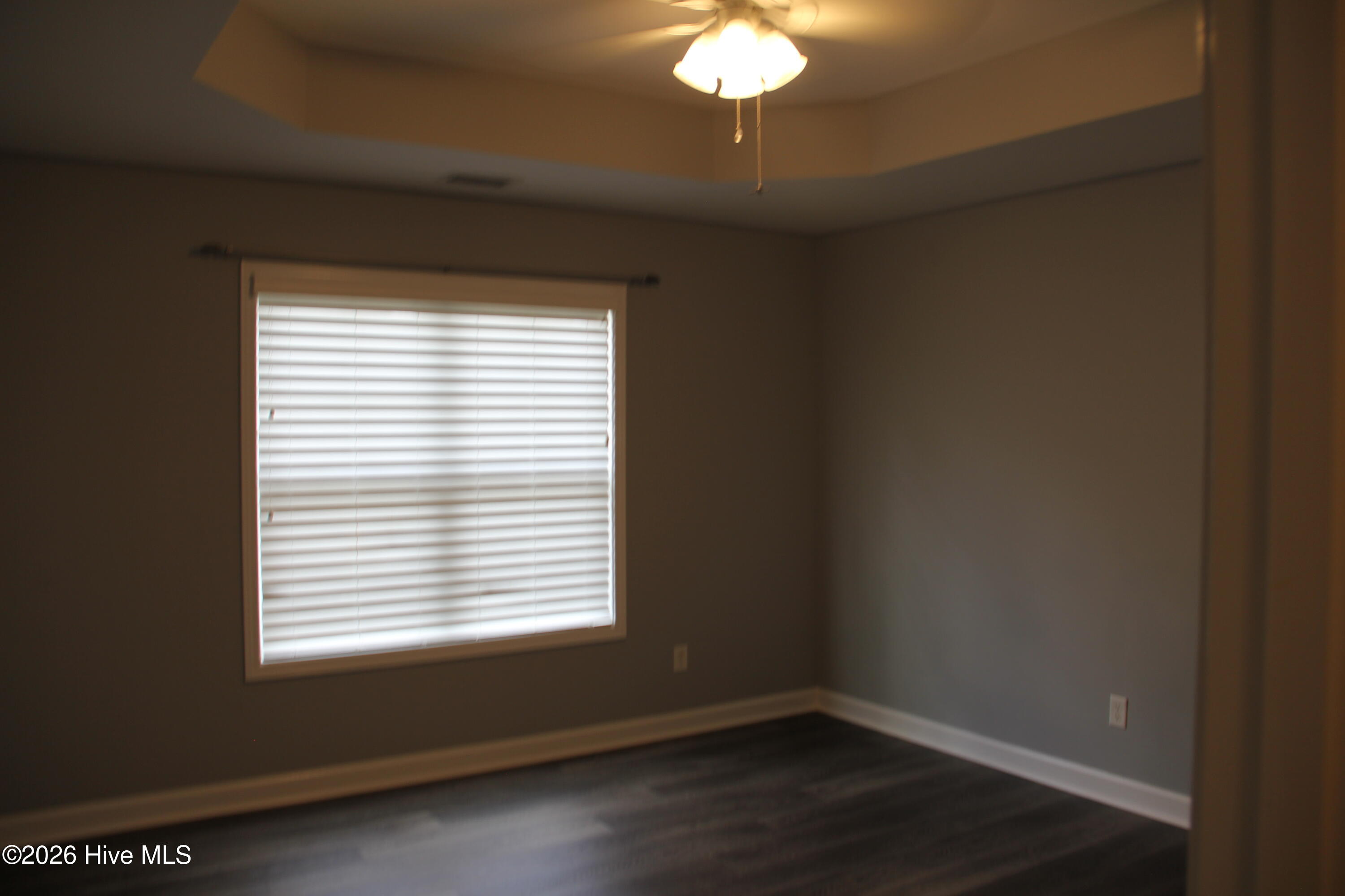 1059 Bridgeport Way Property Photo 3