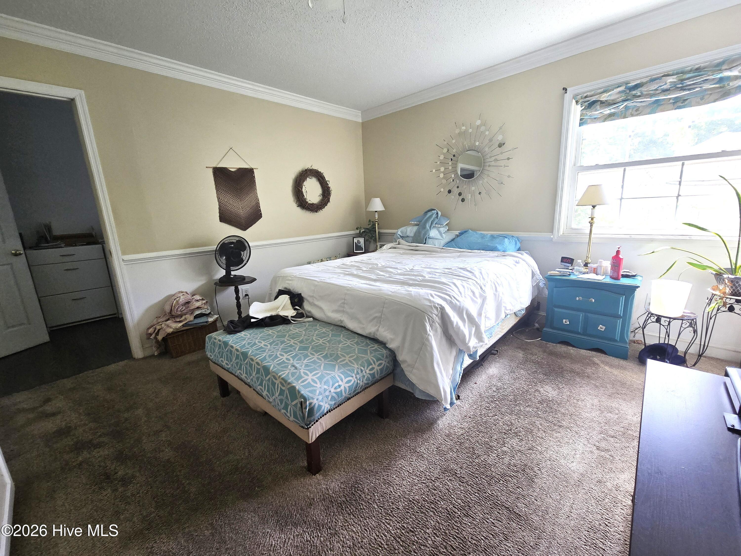 1014a Kings Way Property Photo 11