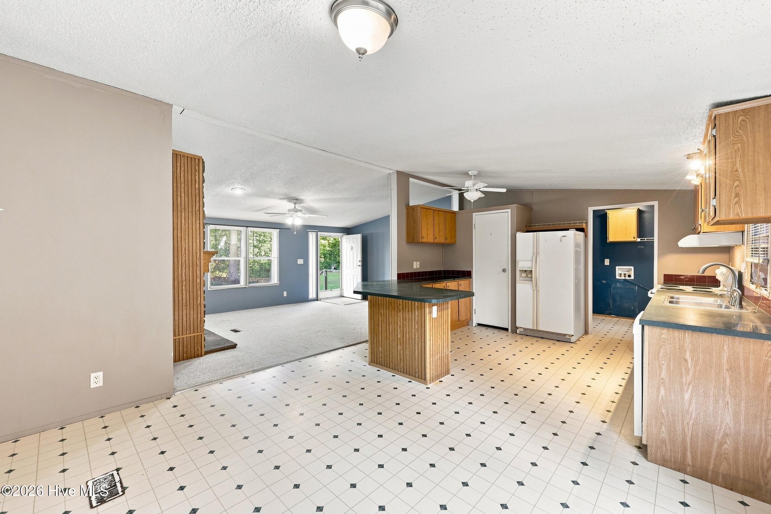 378 Neck Road Property Photo 11