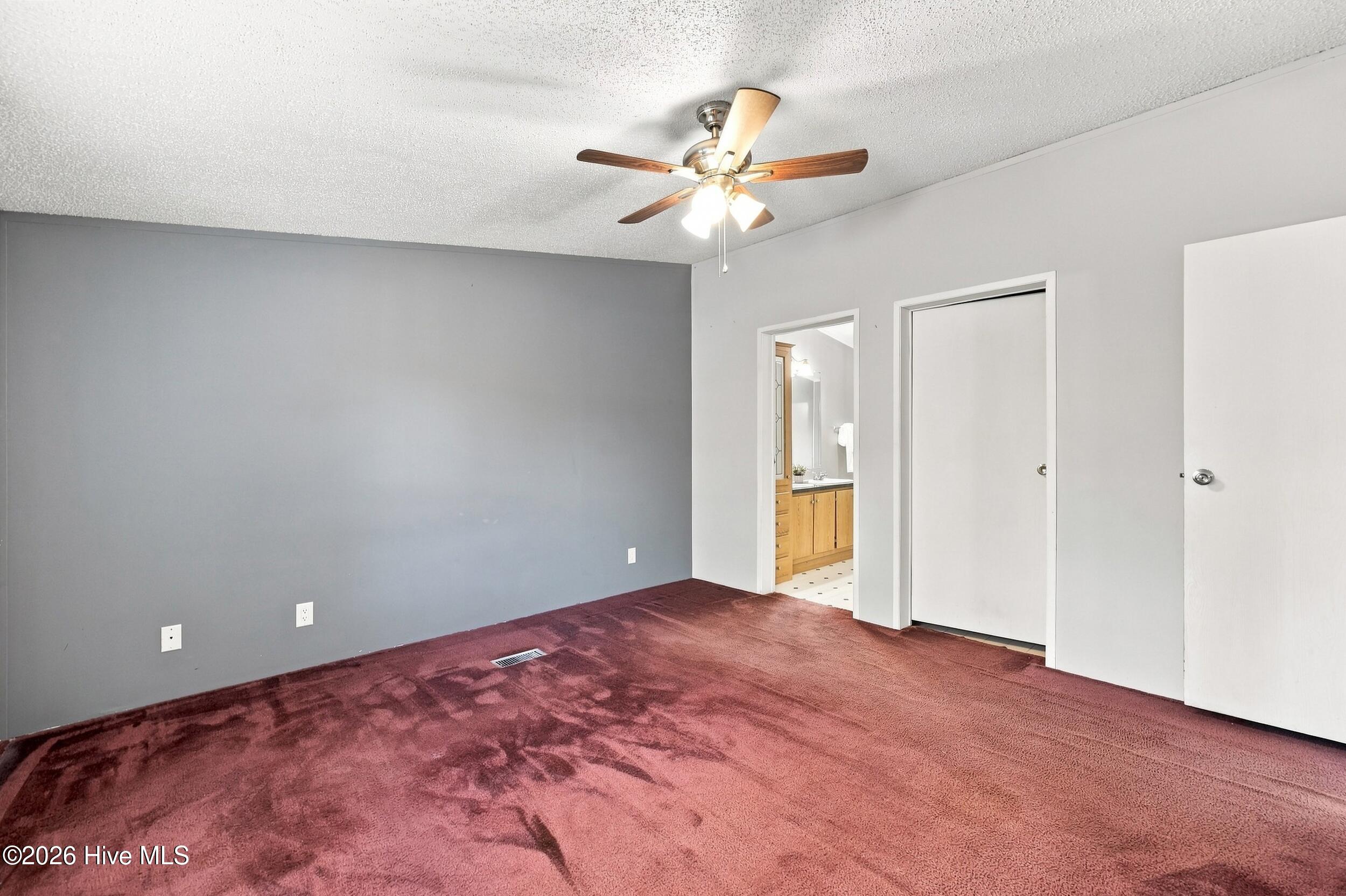 378 Neck Road Property Photo 21