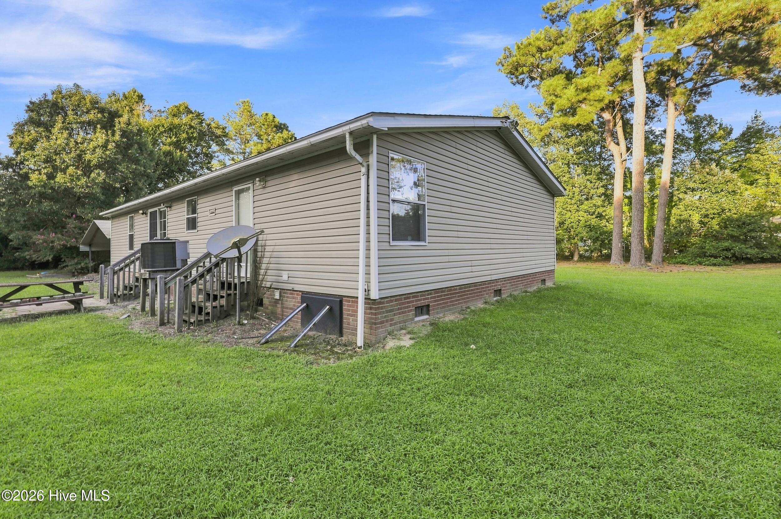 378 Neck Road Property Photo 33