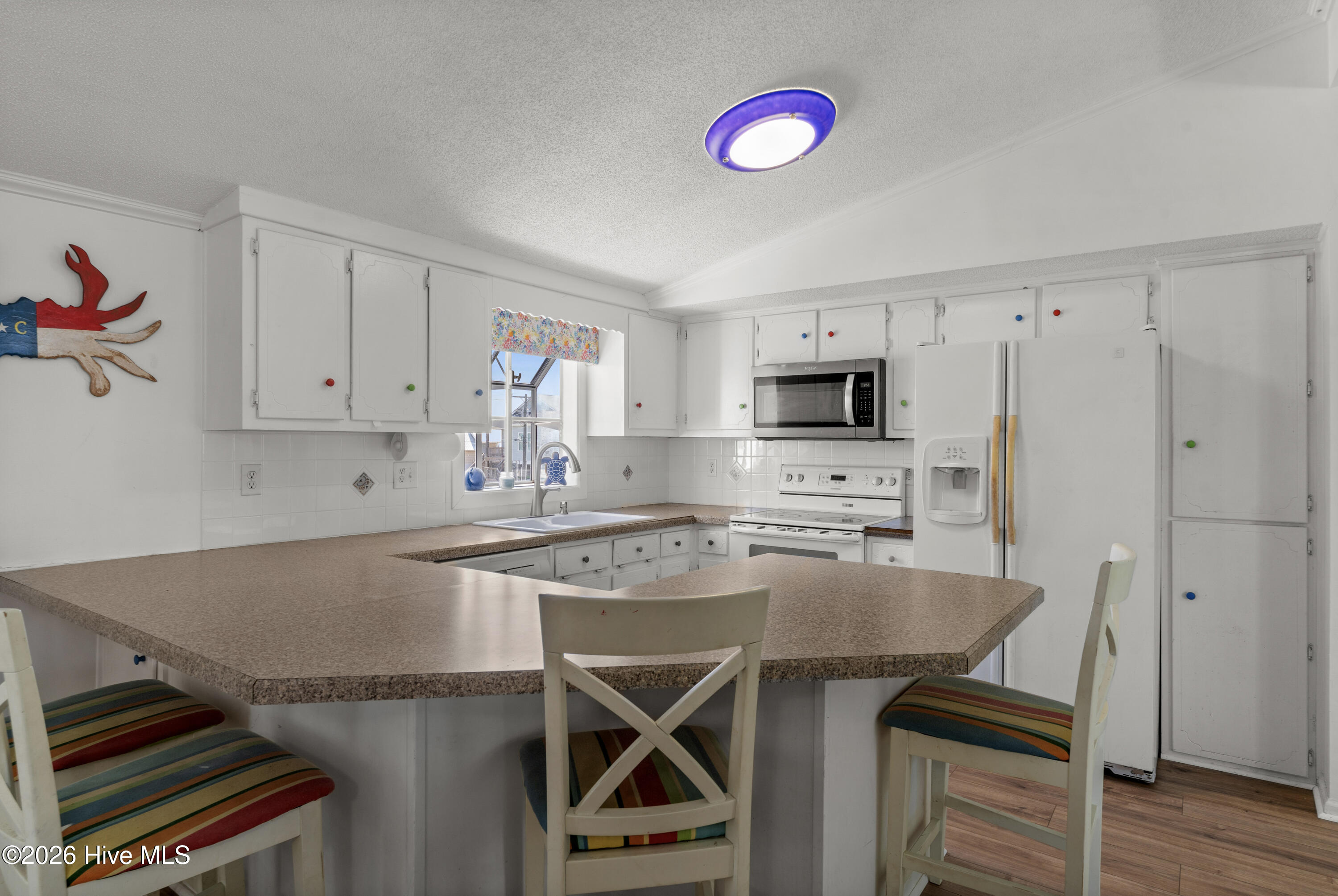 4074 4th Street Property Photo 8