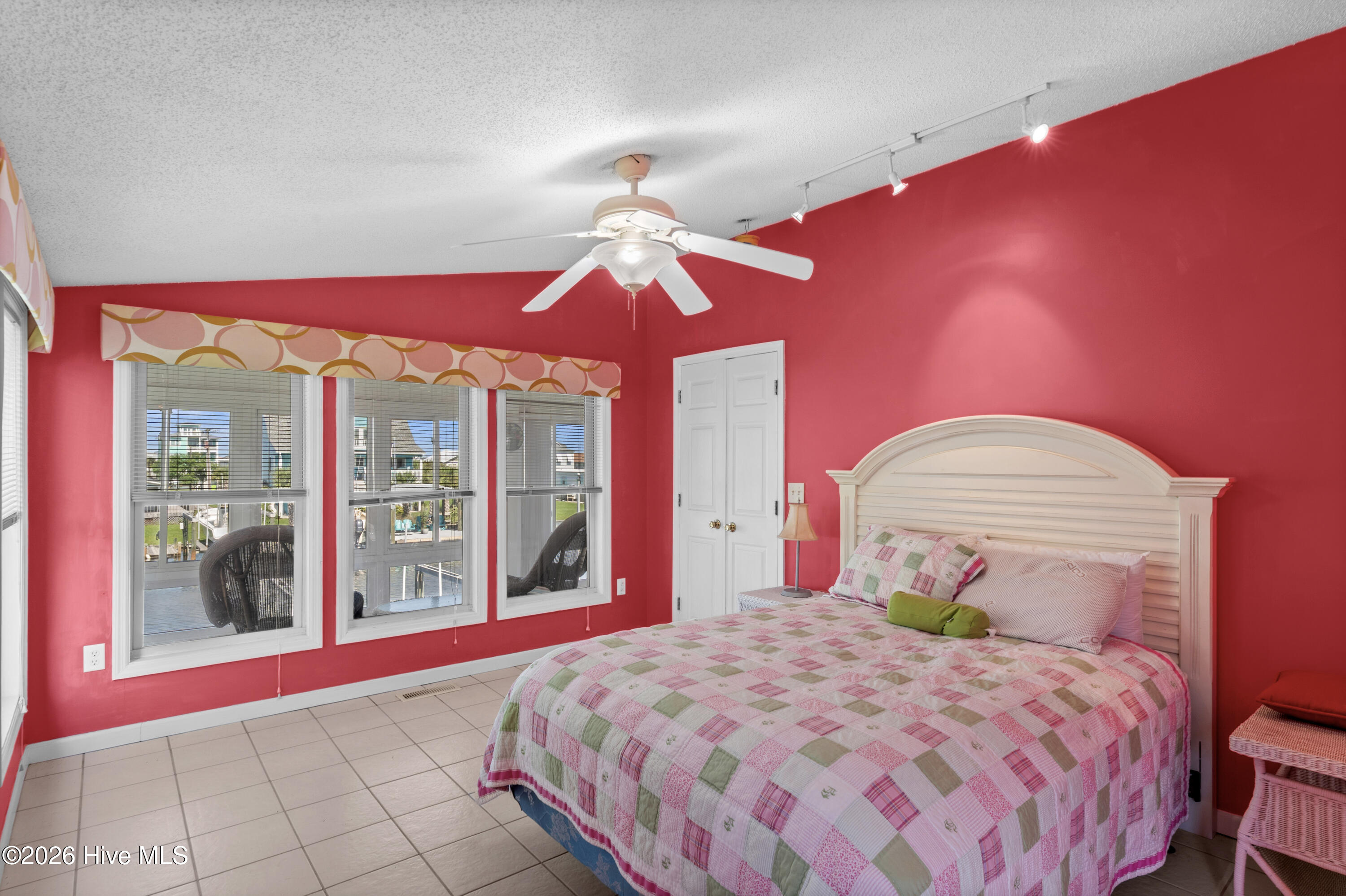 4074 4th Street Property Photo 14