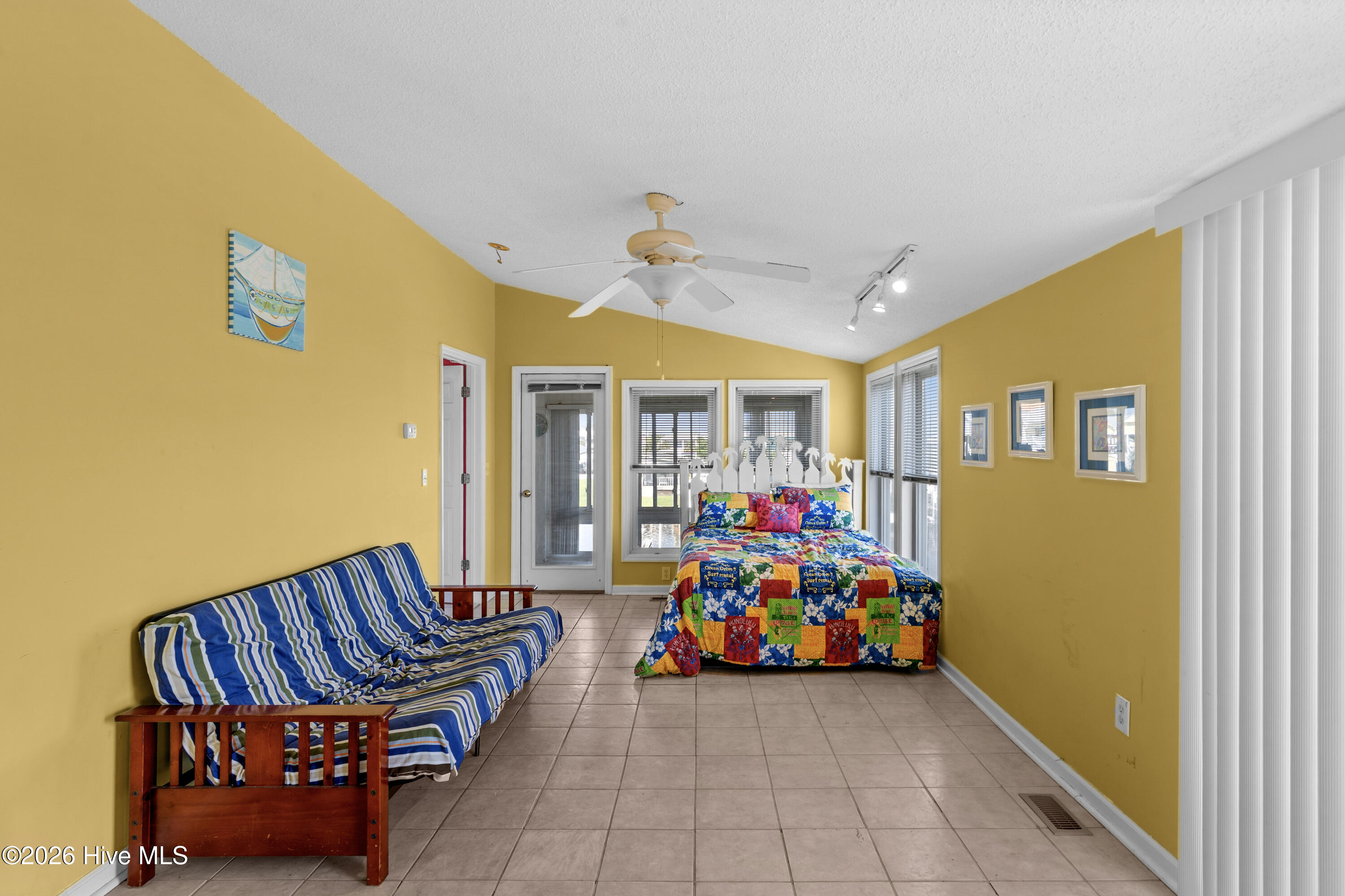 4074 4th Street Property Photo 16