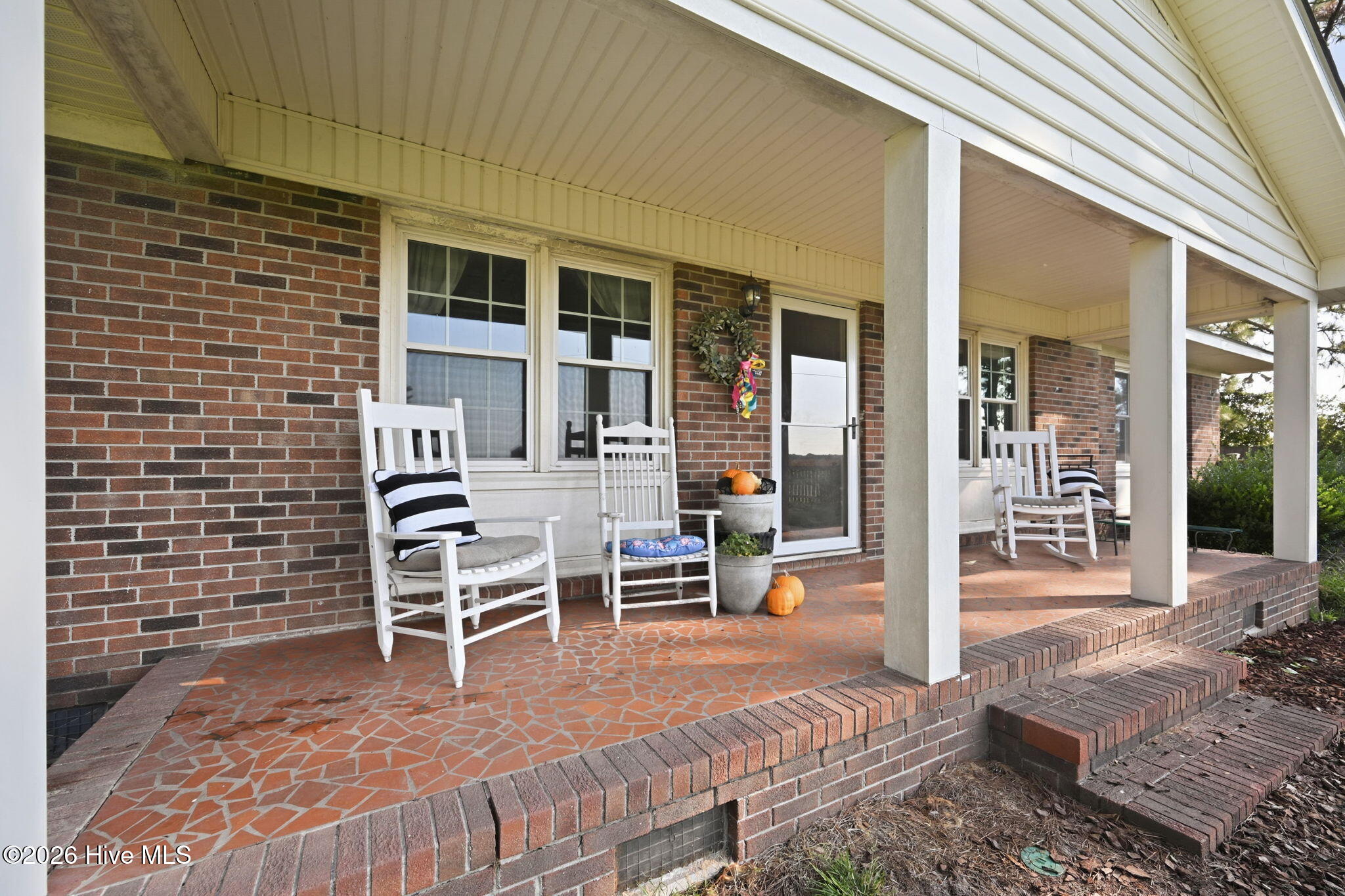 429 C R Edwards Road Property Photo 2