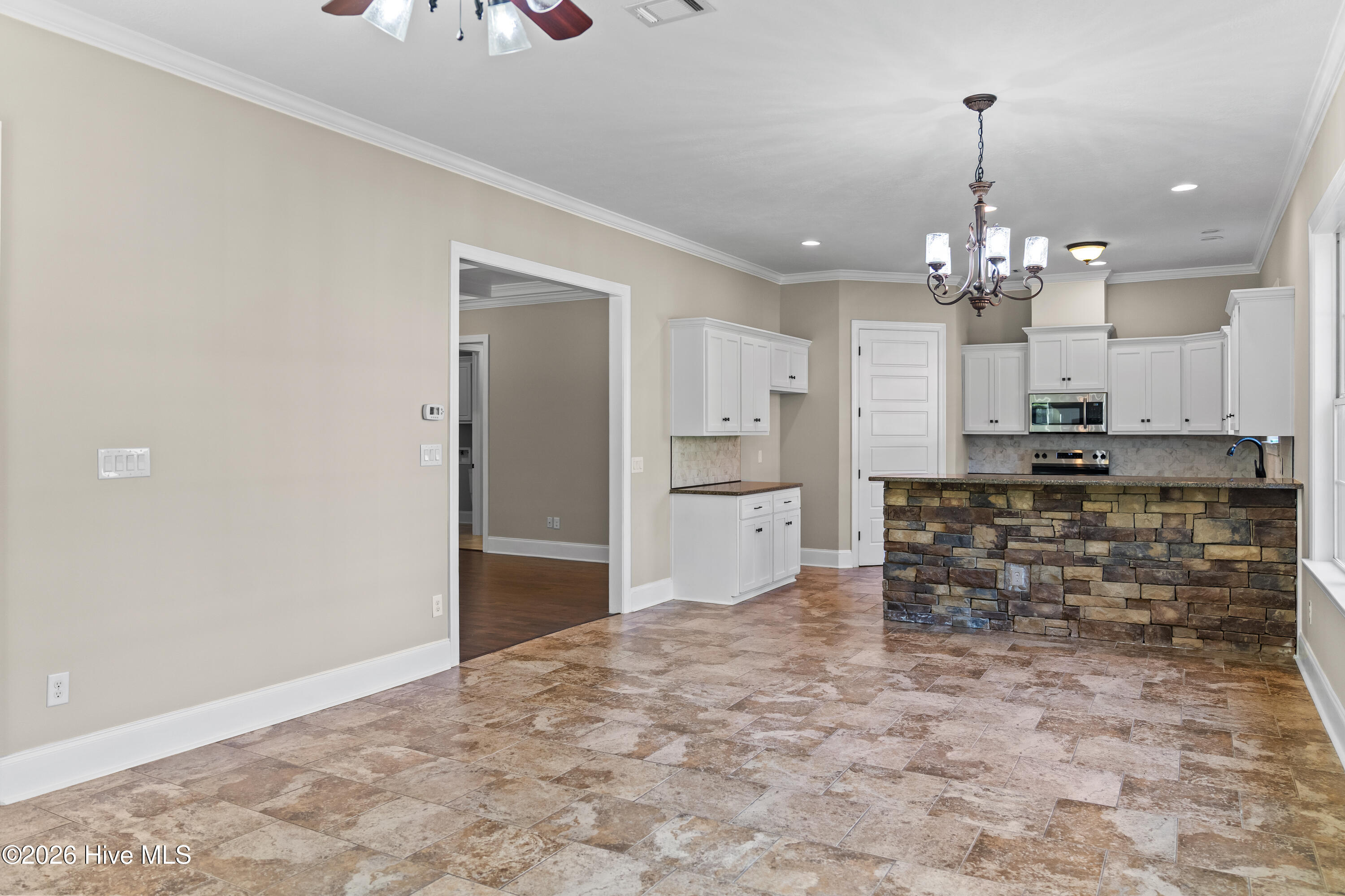 2229 Millshaven Trail Property Photo 15