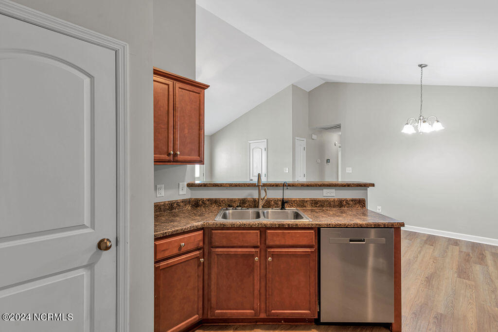 303 Sinclair Lane Property Photo 11