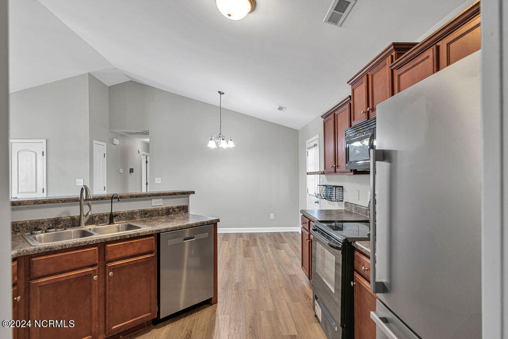 303 Sinclair Lane Property Photo 12