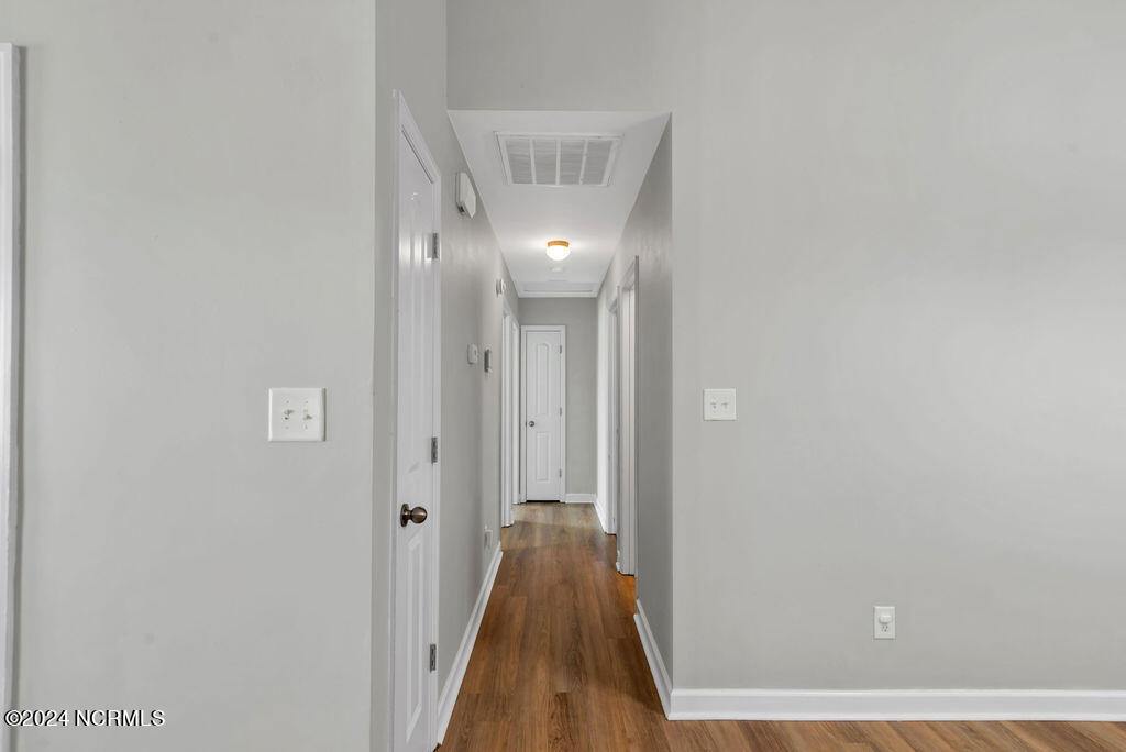 303 Sinclair Lane Property Photo 15