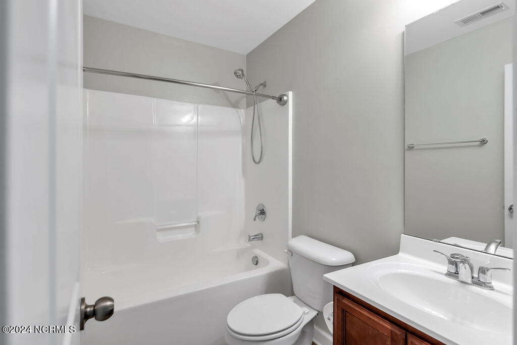 303 Sinclair Lane Property Photo 16