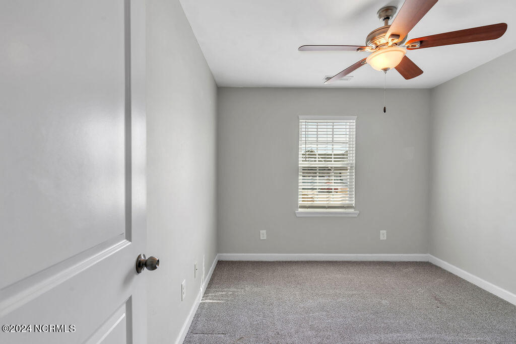 303 Sinclair Lane Property Photo 17
